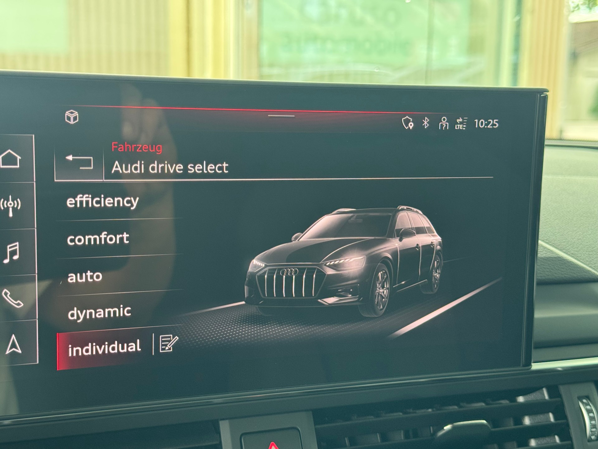 AUDI A4 allroad 45 TFSI quattro S-tronic*Standheizung*Optikpaket-Schwarz*5 Jahre Garantie ab Inv.*-image-14