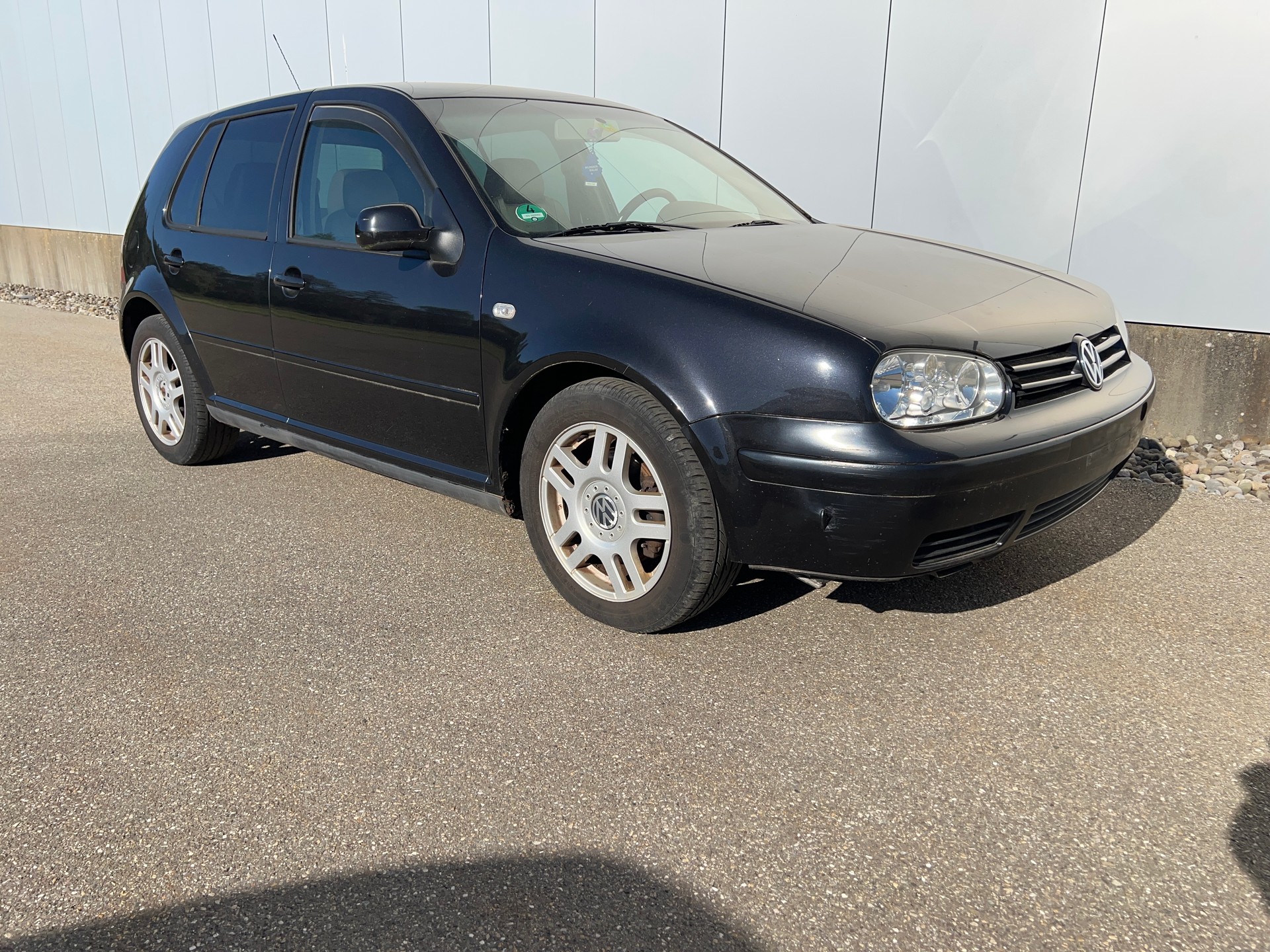 VW Golf 1.8 T GTI-image-1