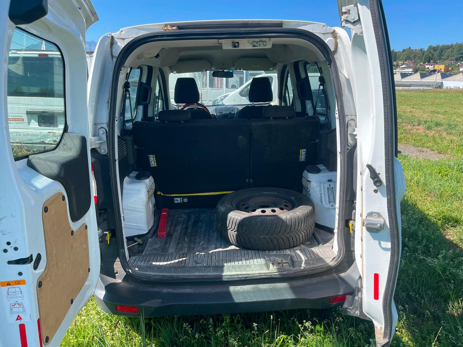 FORD Tourneo Courier 1.0 SCTi Trend-image-11