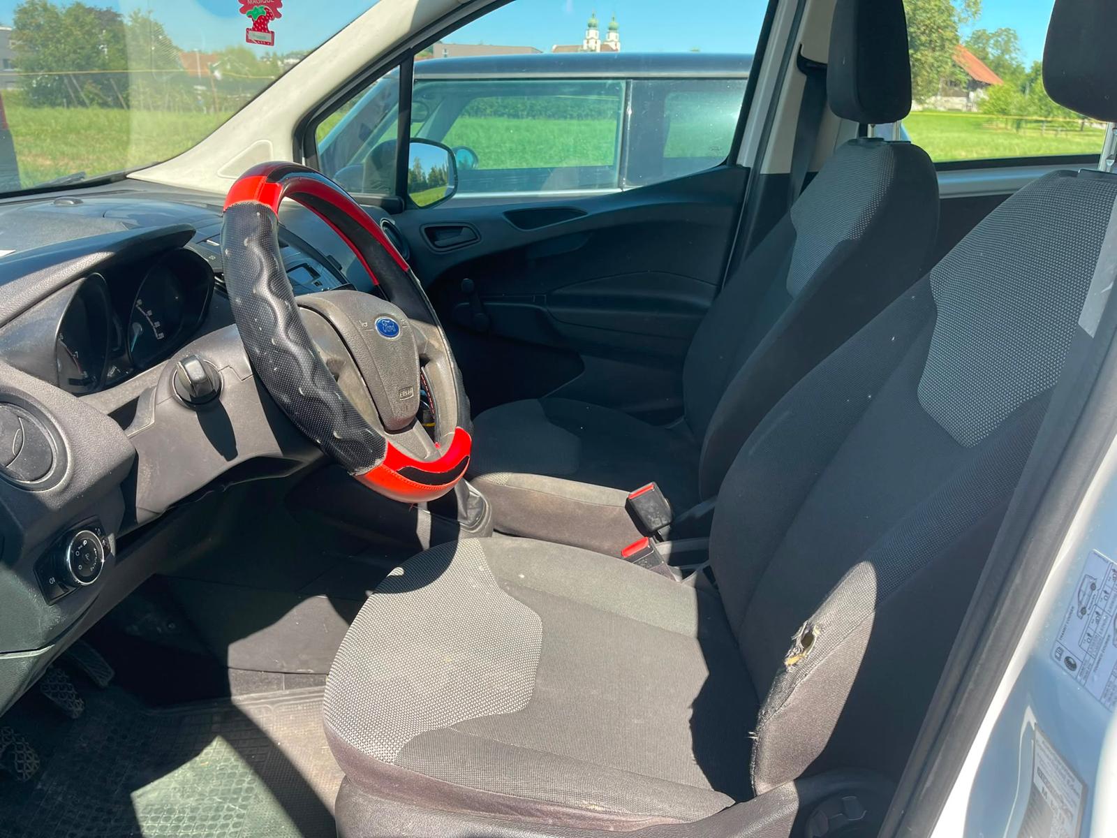 FORD Tourneo Courier 1.0 SCTi Trend-image-7
