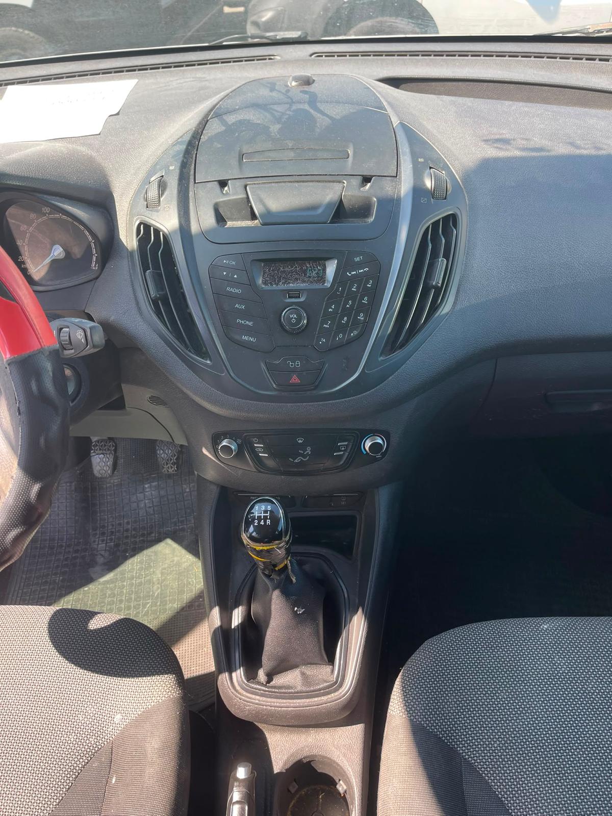 FORD Tourneo Courier 1.0 SCTi Trend-image-9