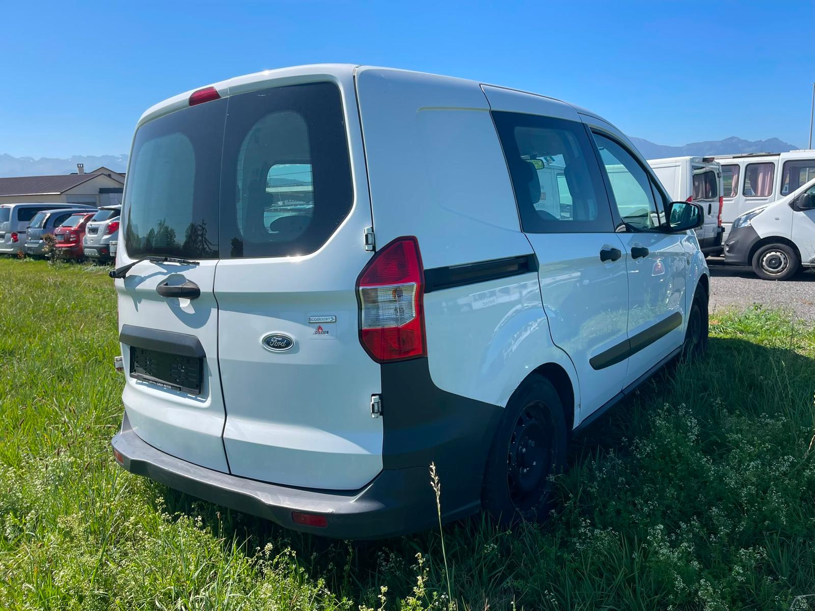 FORD Tourneo Courier 1.0 SCTi Trend-image-3