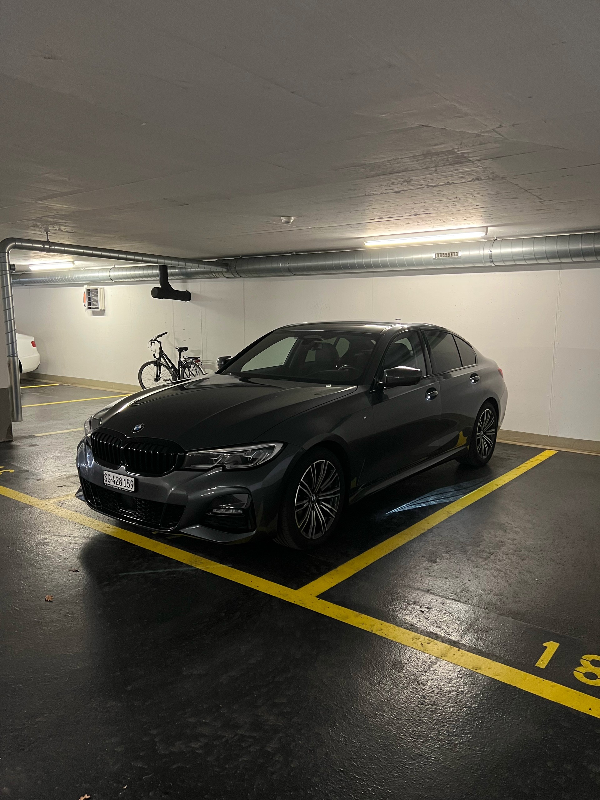BMW 320d xDrive M Sport, Limousine, 360 Kamera-image-1