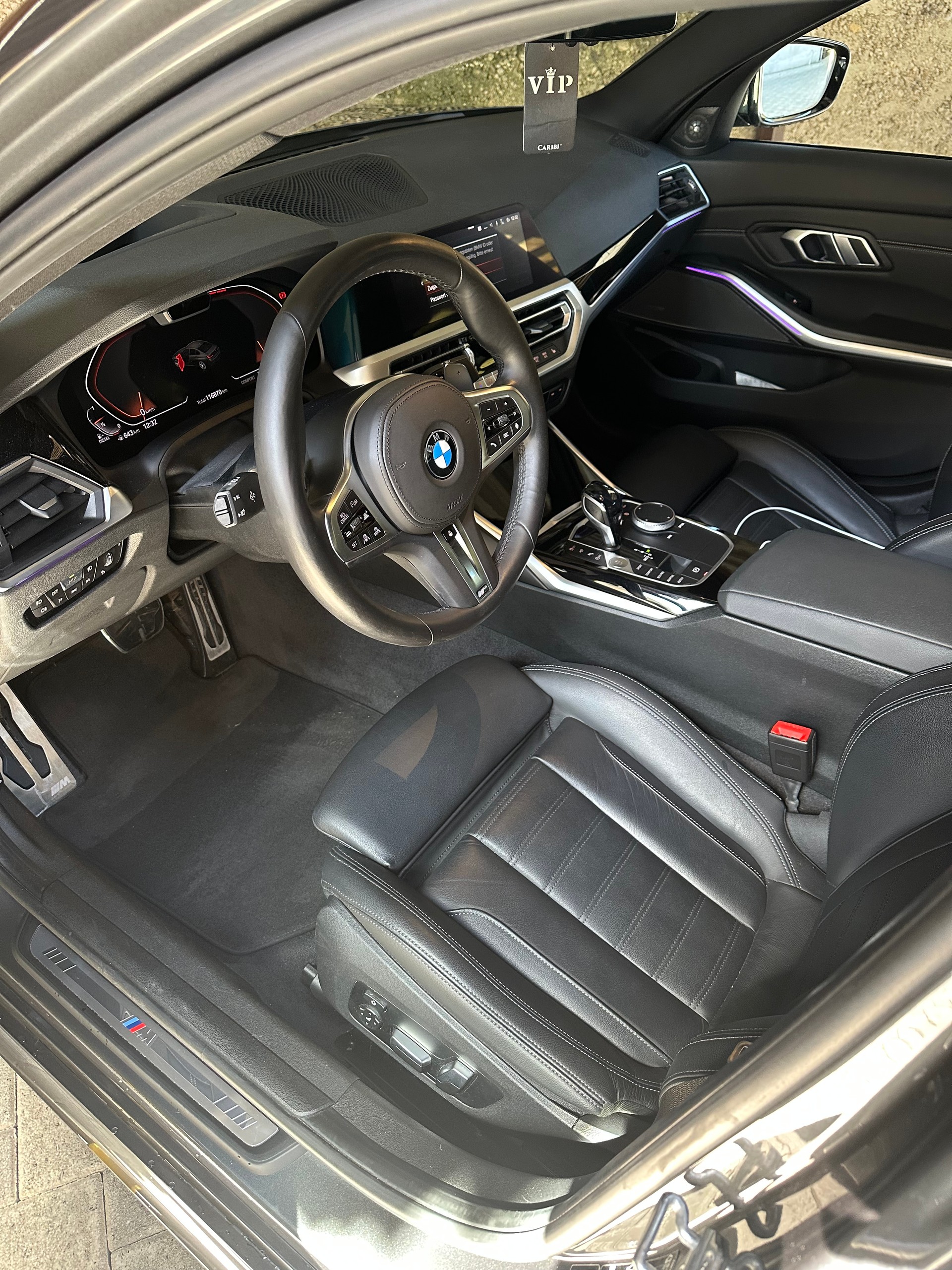 BMW 320d xDrive M Sport, Limousine, 360 Kamera-image-3