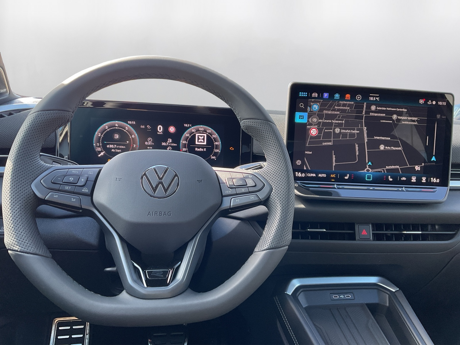 VW T-Roc 1.5 eTSI mHEV R-Line DSG-image-6