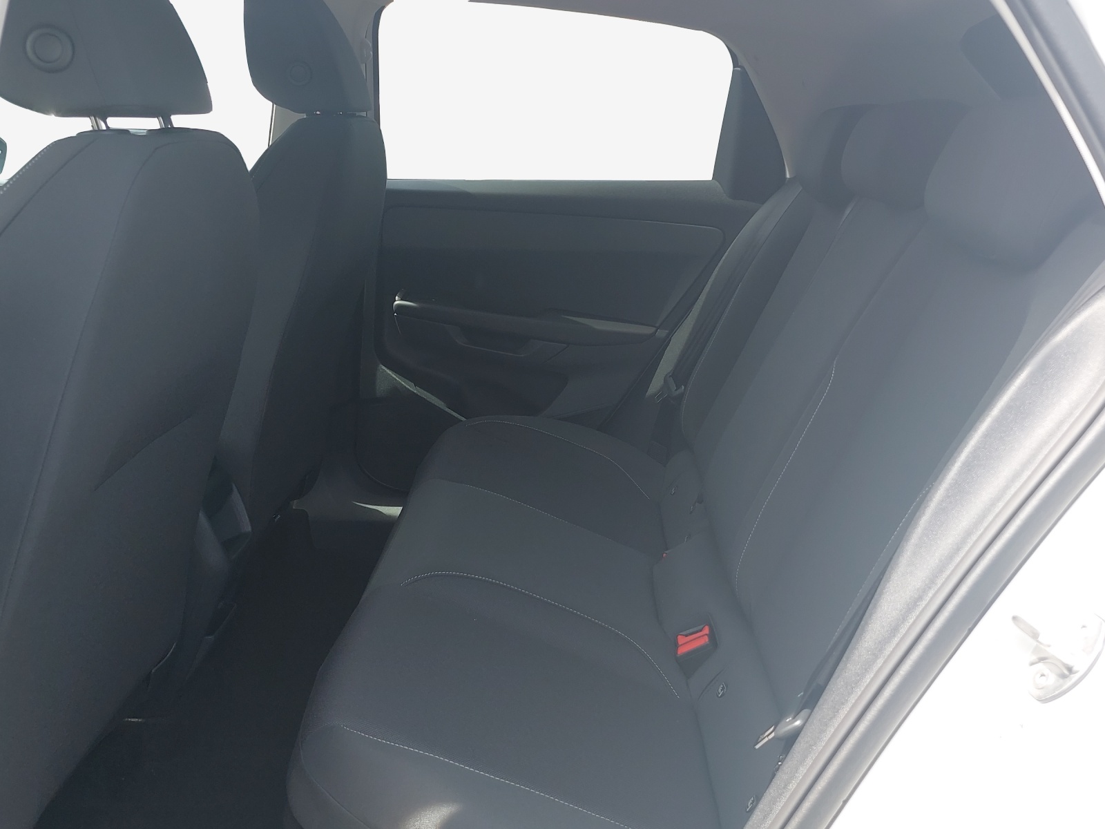 VW ID.Polo 52 kWh Life Edition One-image-11