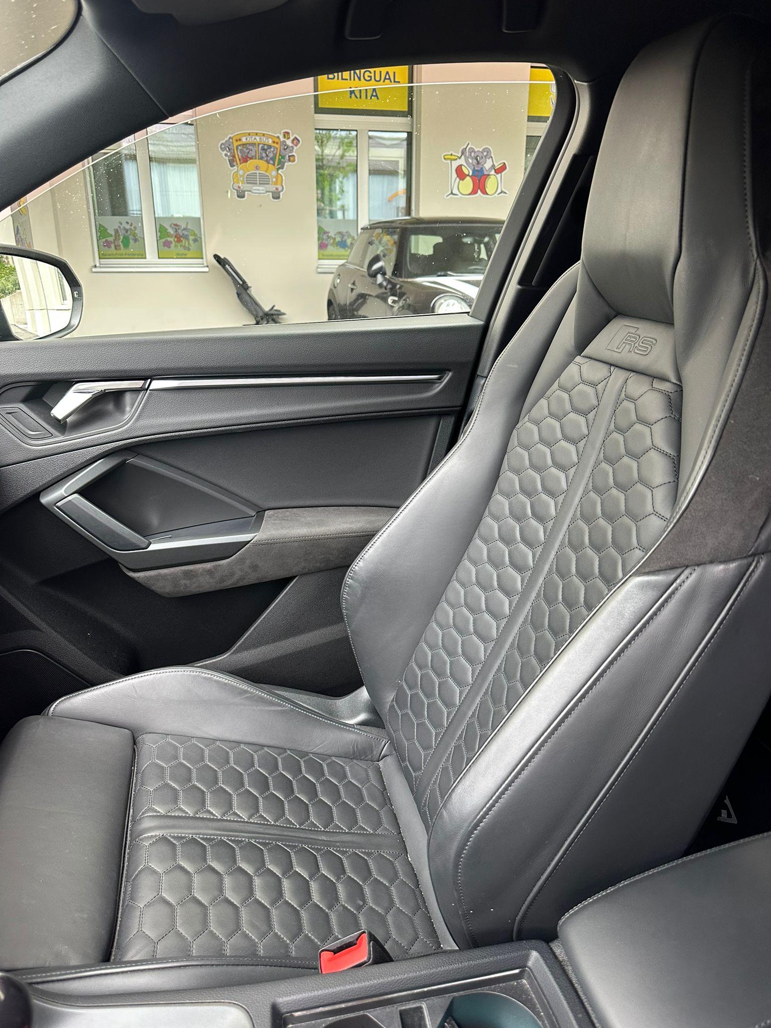 AUDI 2.5 TFSI quattro S-Tronic-image-8
