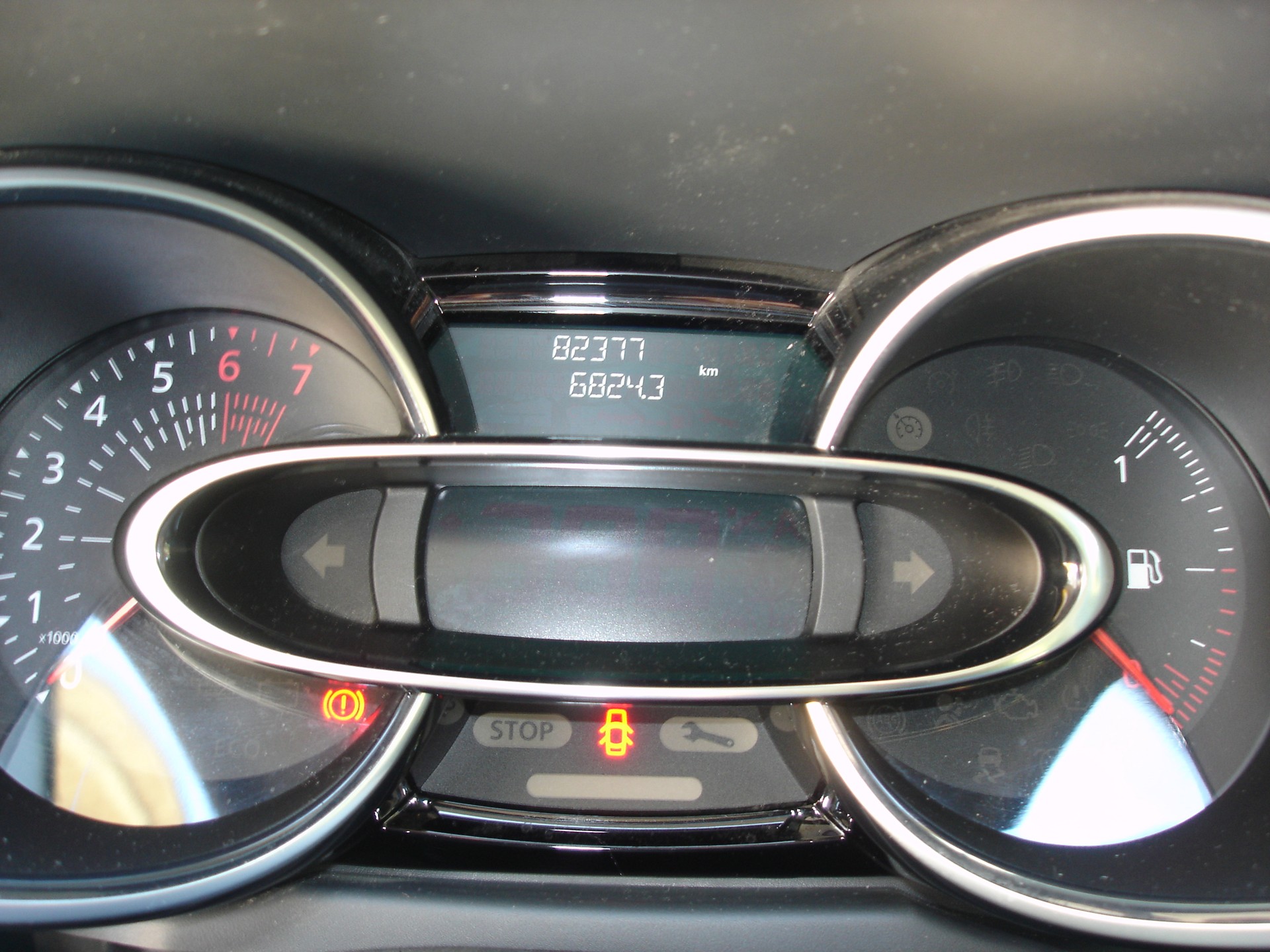 RENAULT Clio 0.9 12V Zen-image-13
