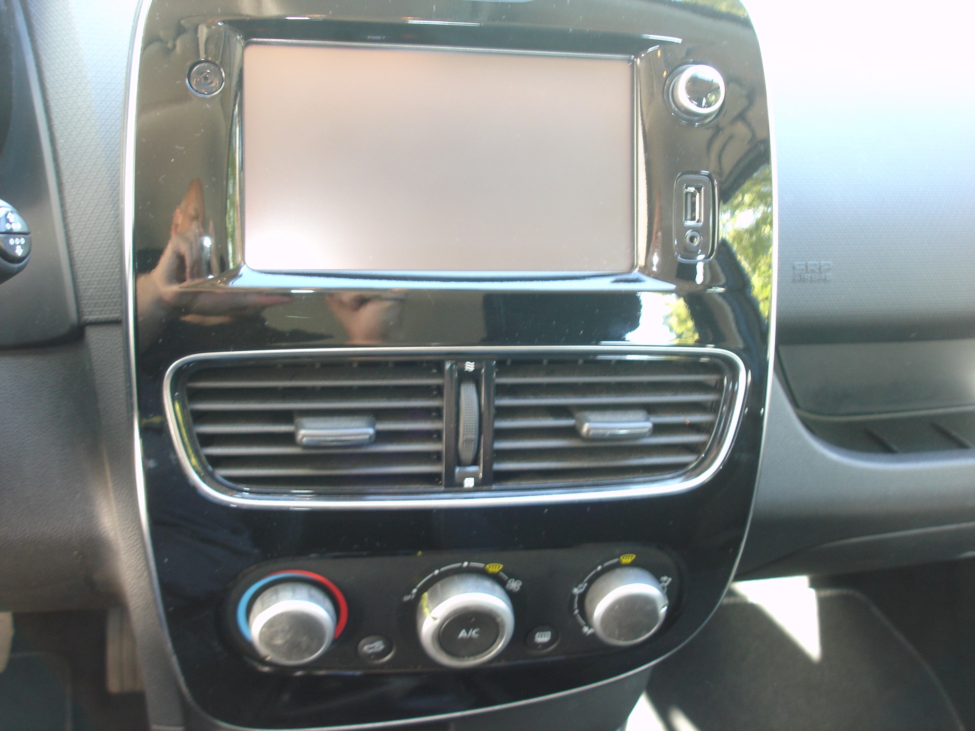 RENAULT Clio 0.9 12V Zen-image-12