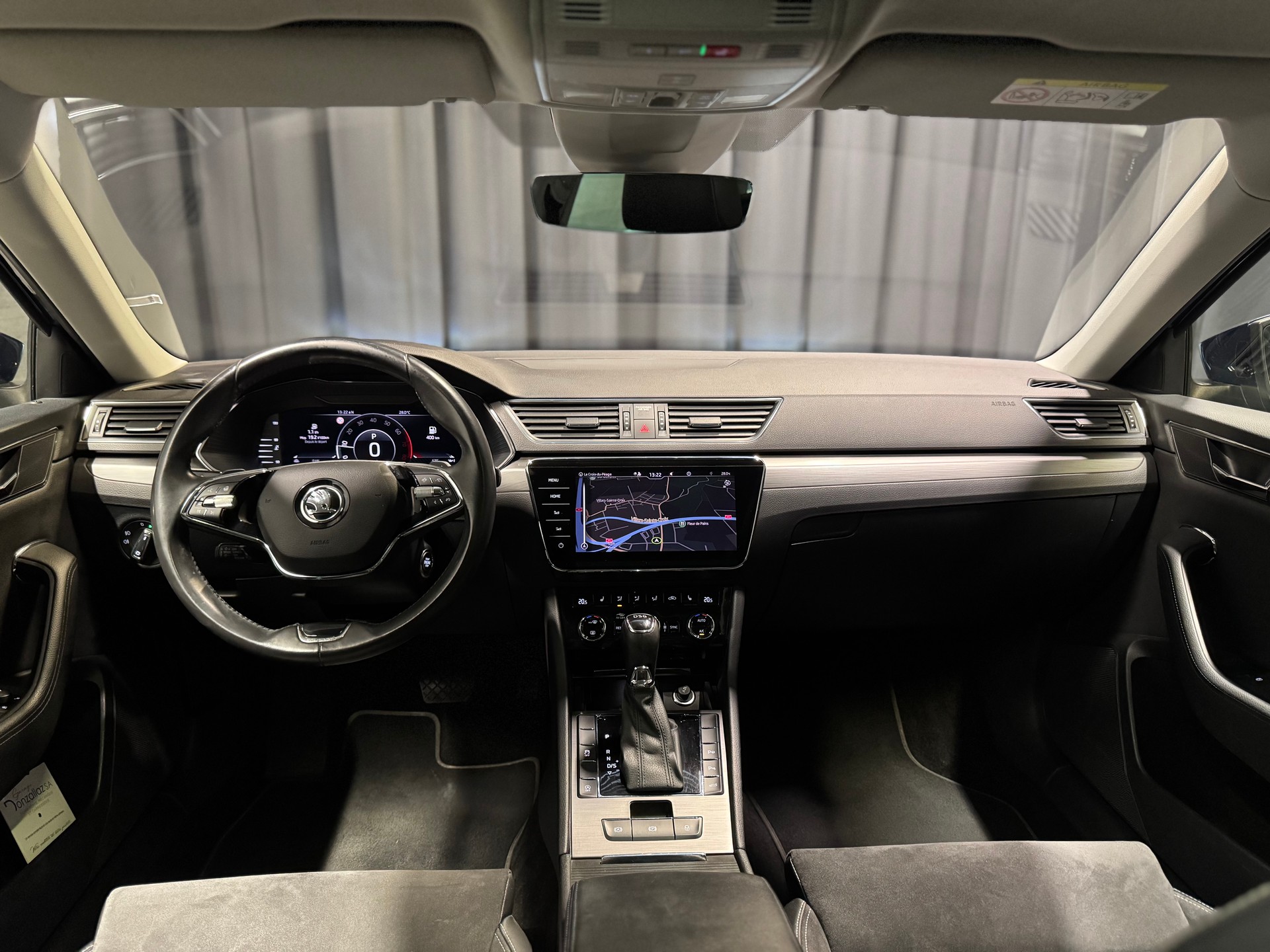 SKODA Superb Combi 2.0 TSI Style DSG (13)-image-9