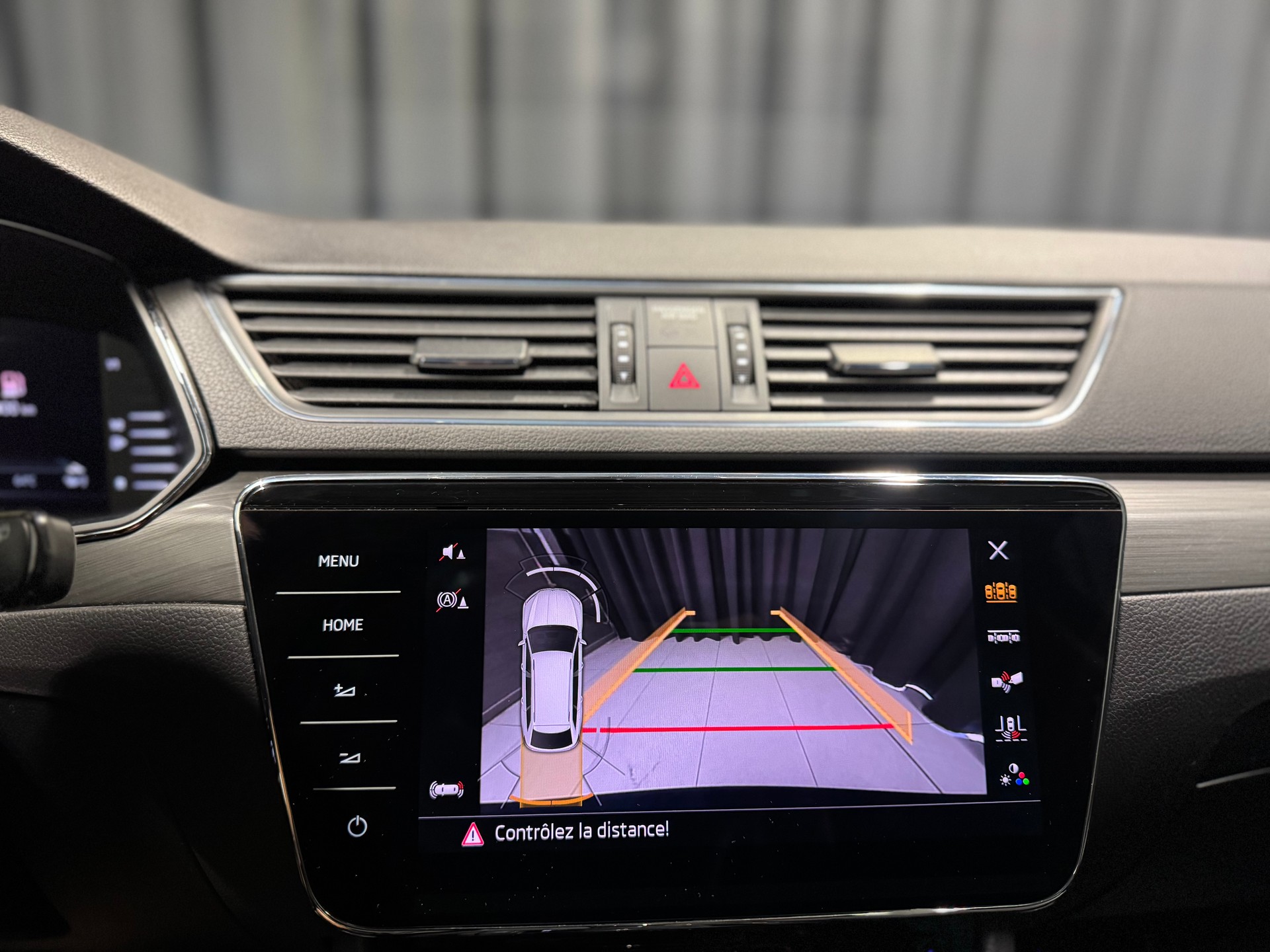 SKODA Superb Combi 2.0 TSI Style DSG (13)-image-14