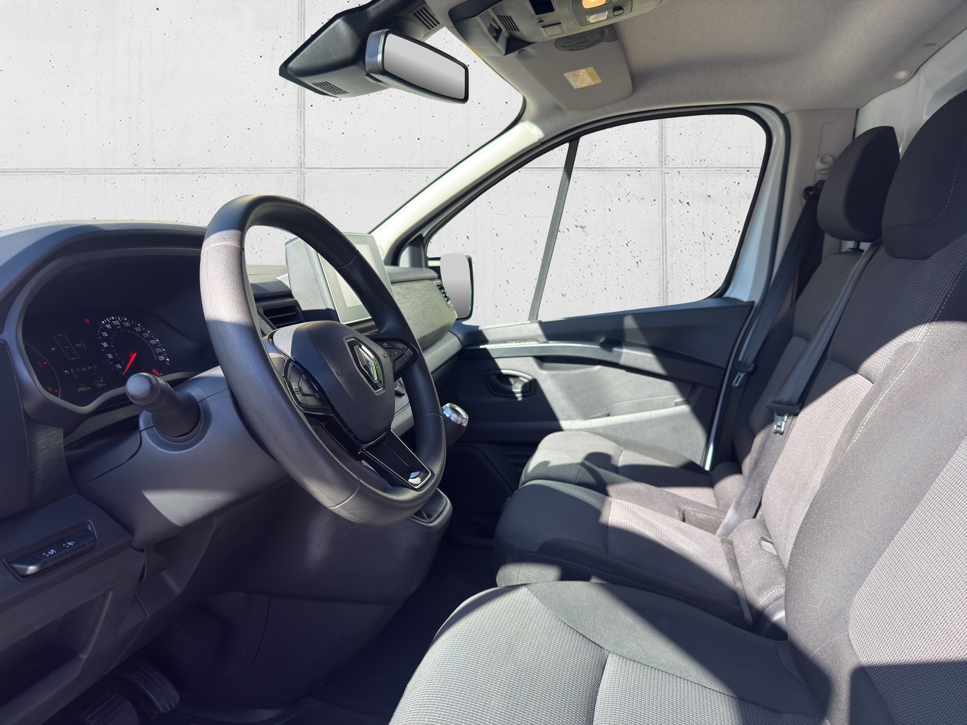 RENAULT Trafic 2.0 Blue dCi 130 Business L1H1 EN-image-10