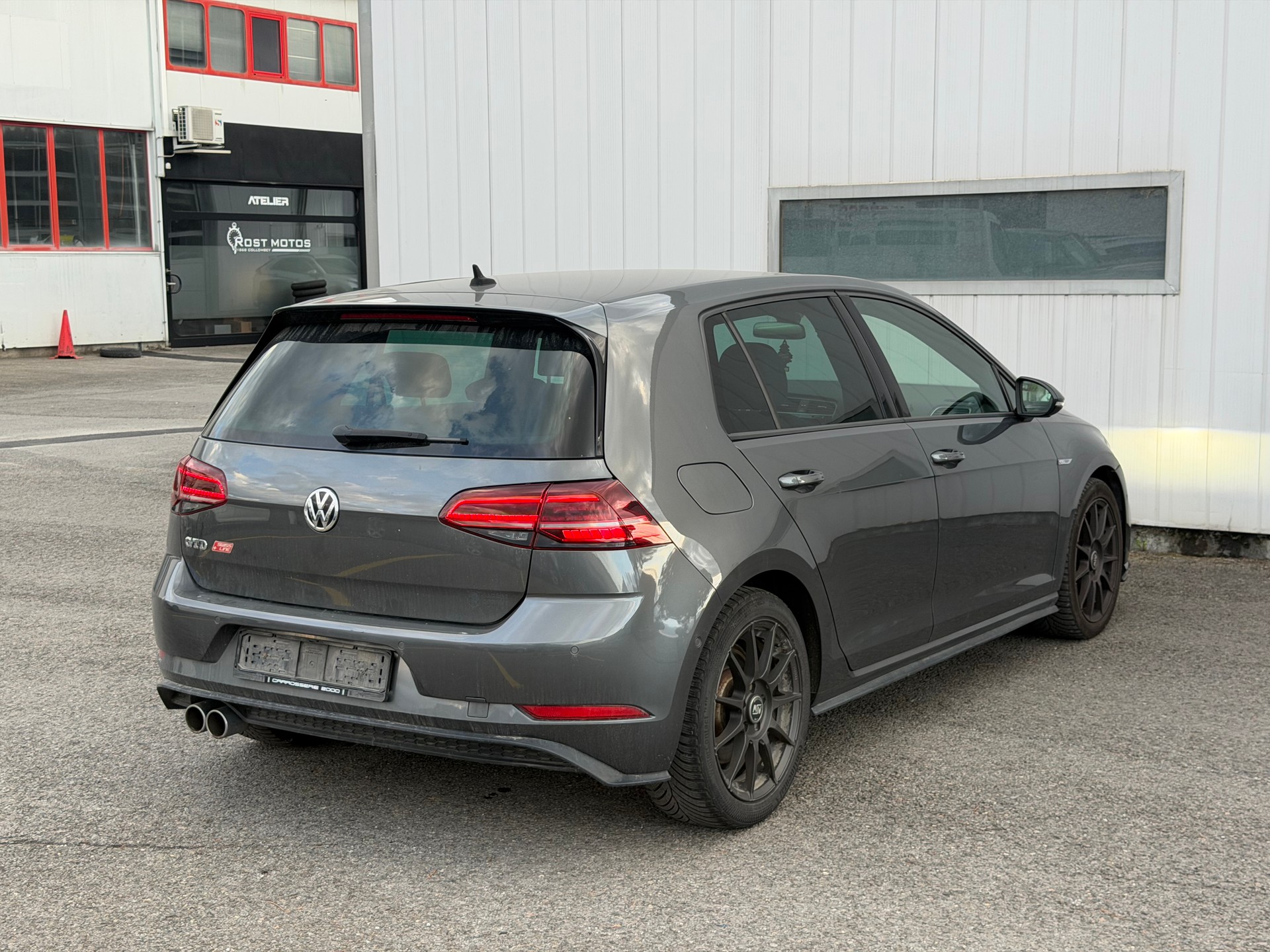 VW Golf 2.0 TDI GTD DSG-image-4