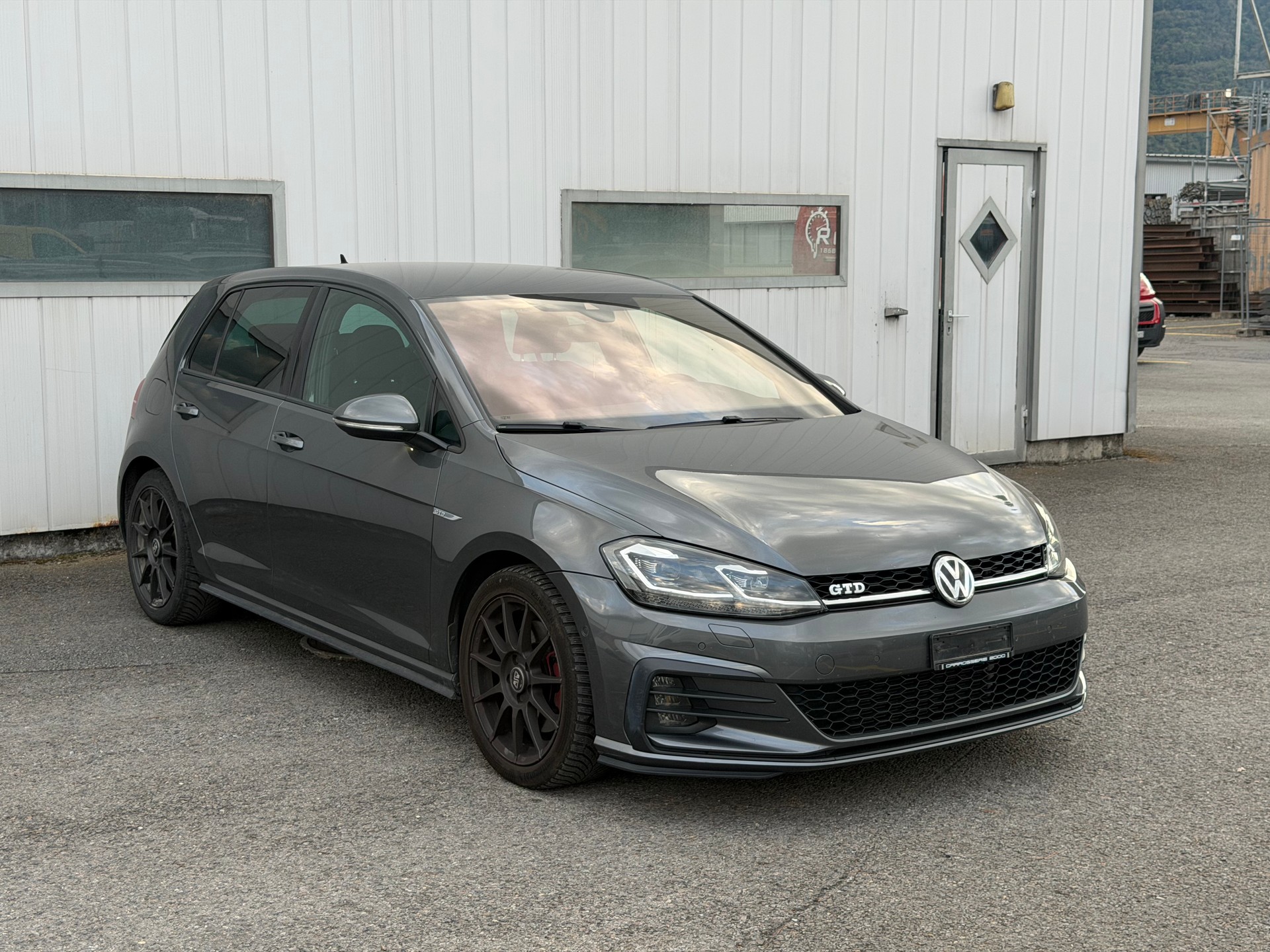VW Golf 2.0 TDI GTD DSG-image-2