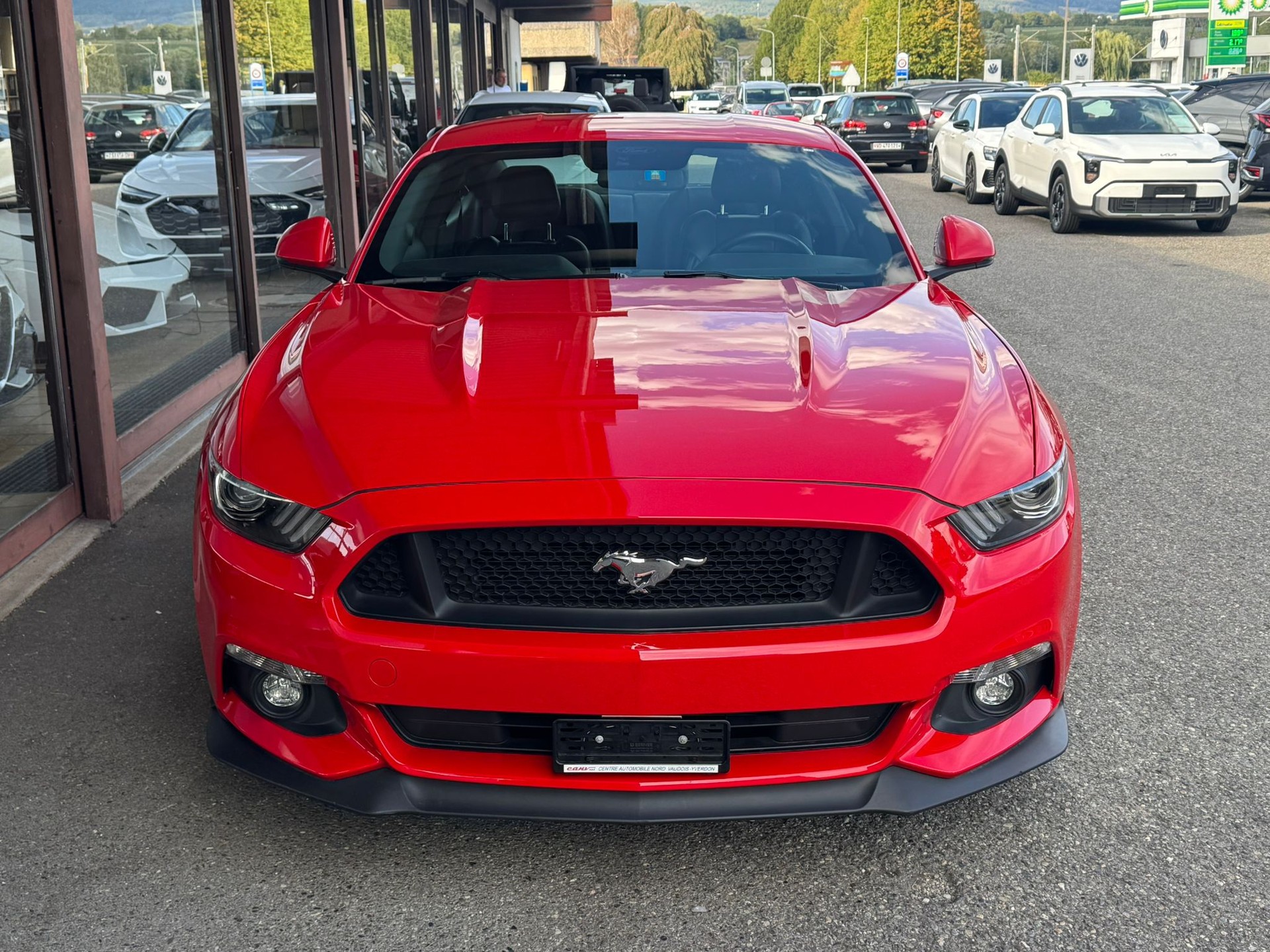 FORD Mustang Fastback 5.0 V8 GT Automat-image-2