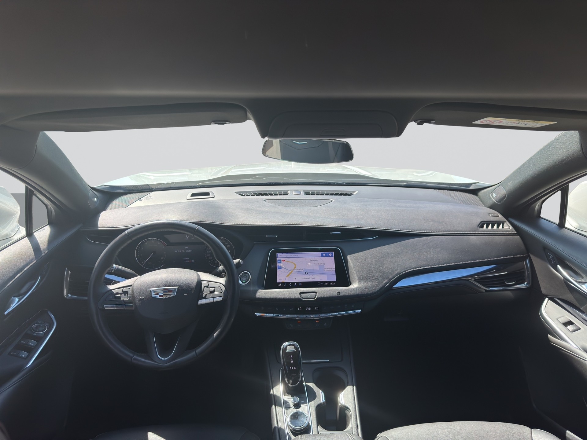 CADILLAC XT4 350T 2.0 Luxury AWD Automat-image-14