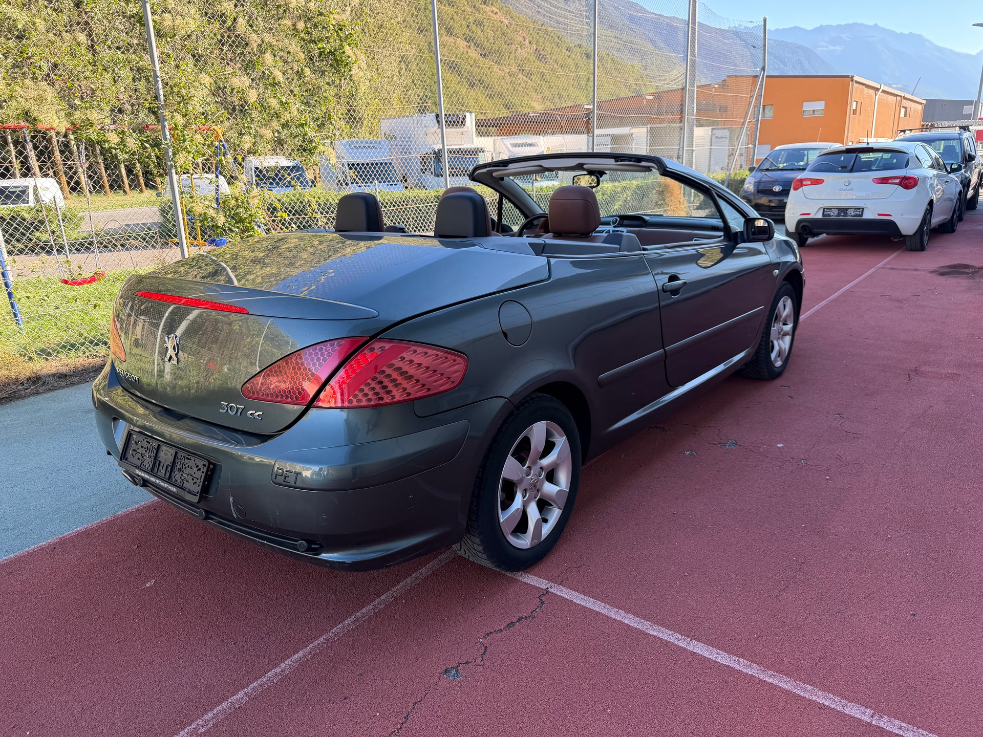 PEUGEOT 307 CC 2.0 16V Platinum Edition-image-3