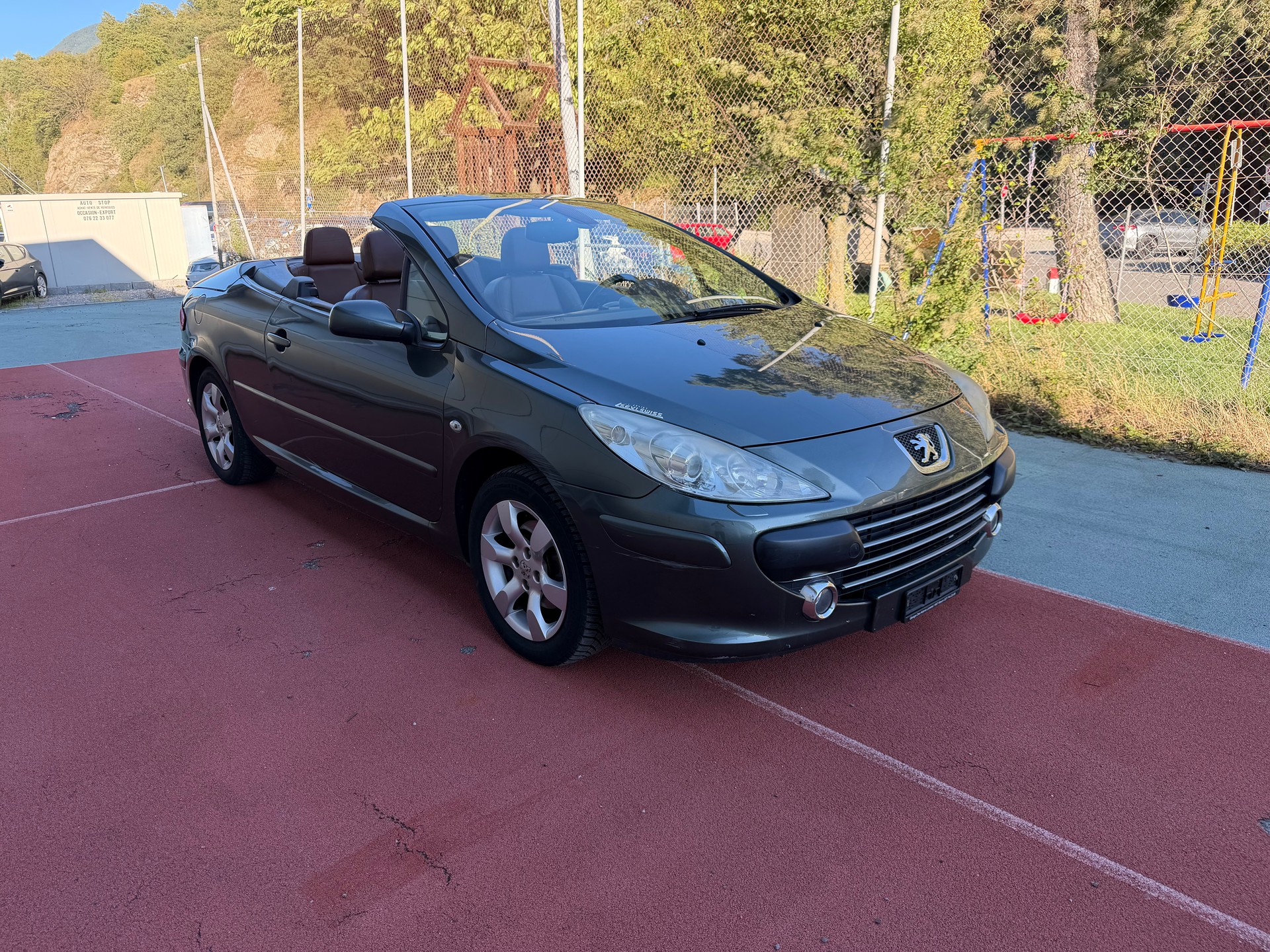 PEUGEOT 307 CC 2.0 16V Platinum Edition-image-1