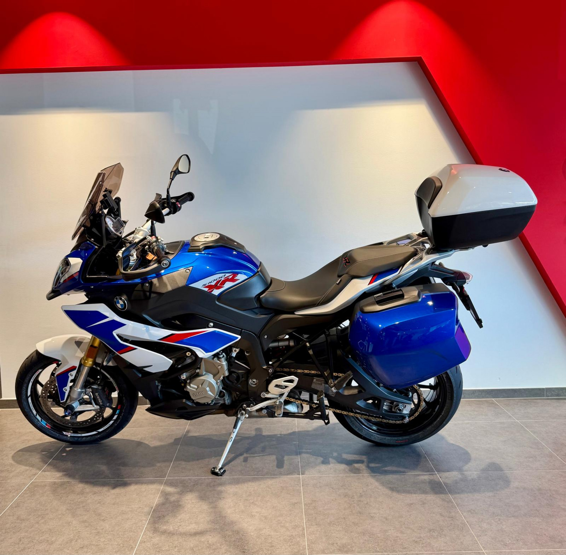 BMW S 1000 XR HP-showroom-element-2