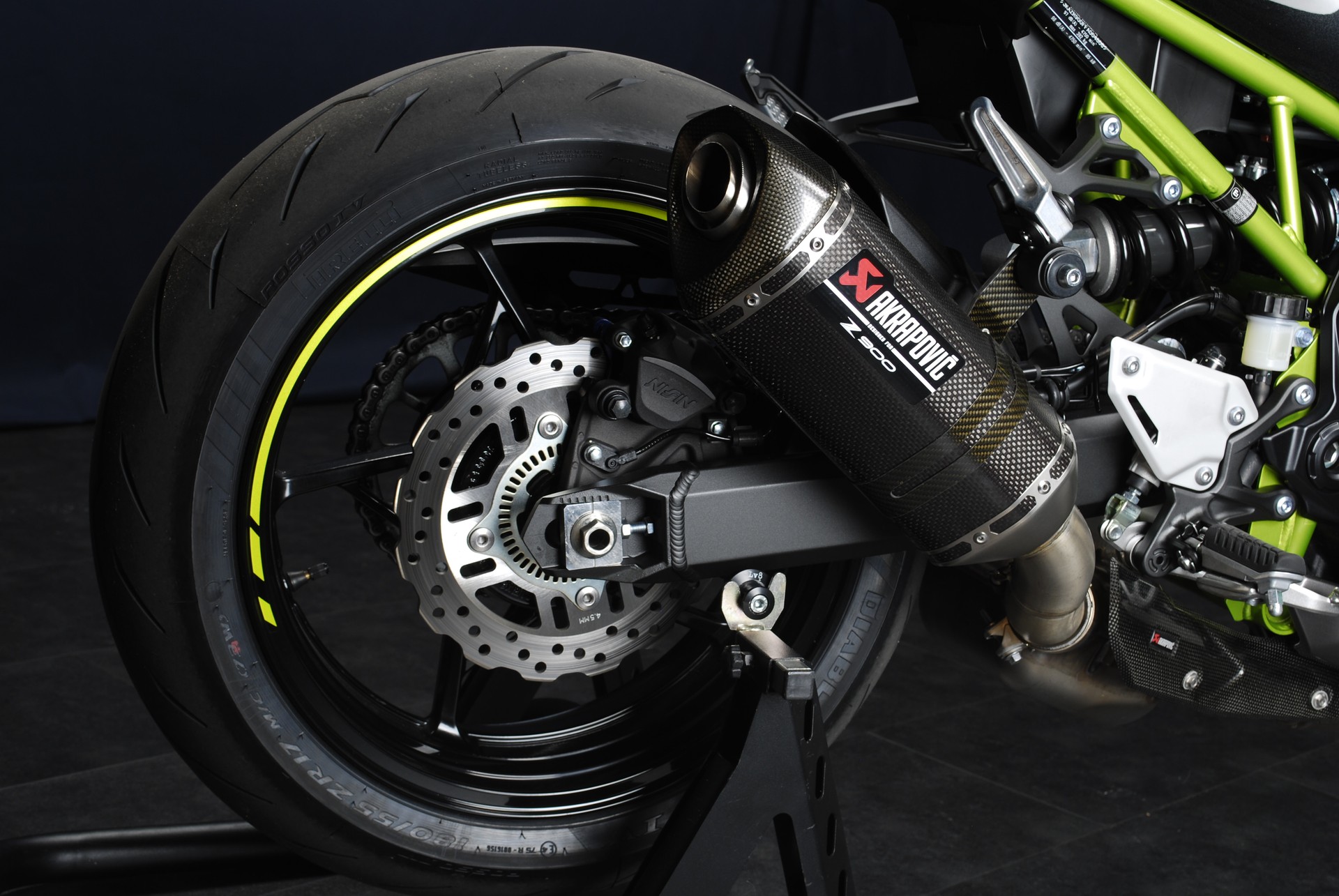 KAWASAKI Z 900 Performance MY20-showroom-element-1
