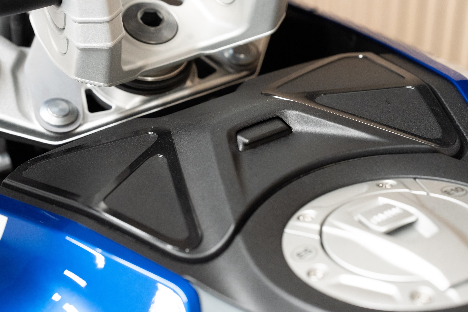 BMW R 1300 GS mit SC Project Endschalldämpfer-showroom-element-3