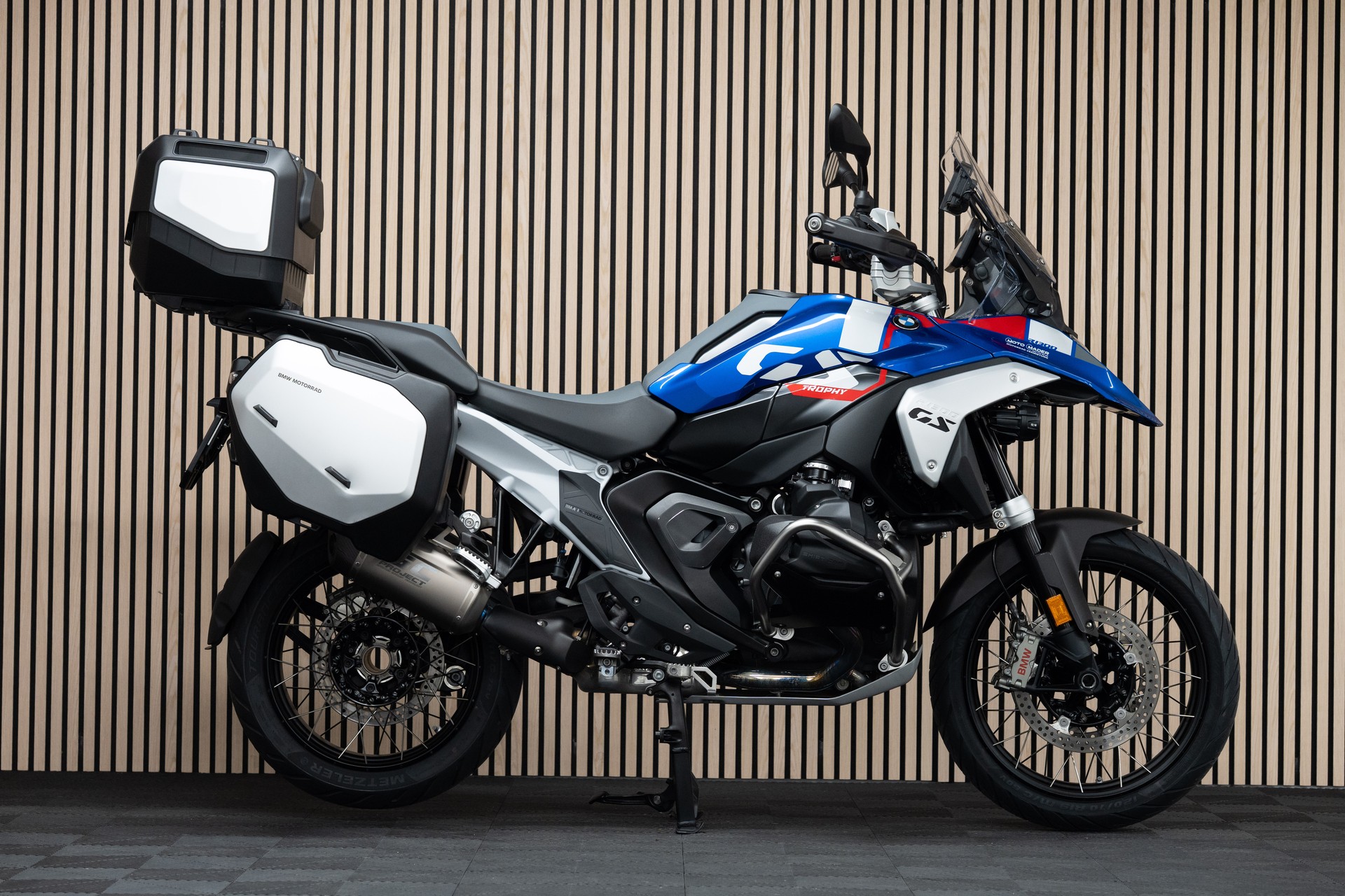 BMW R 1300 GS mit SC Project Endschalldämpfer