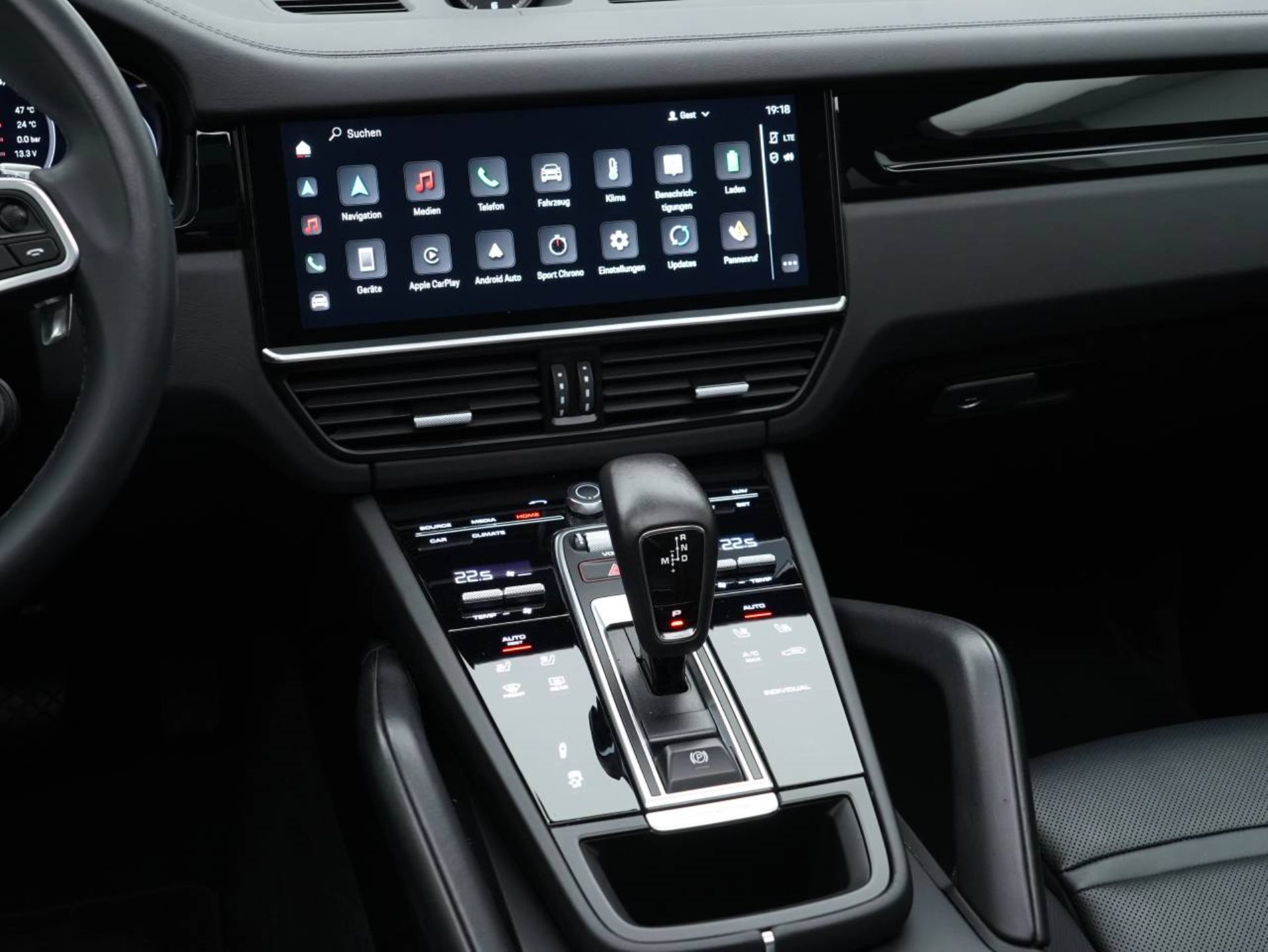 PORSCHE Cayenne E-Hybrid Platinum Edition-image-17