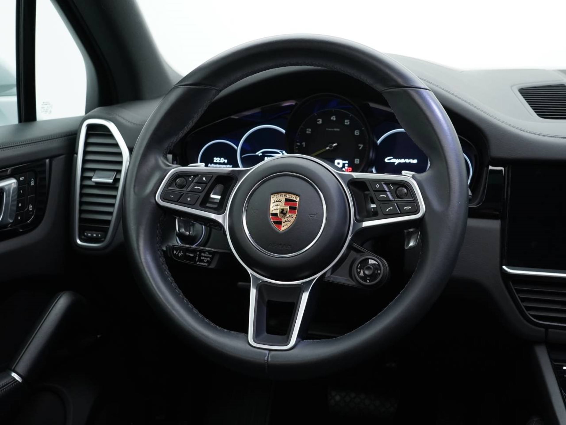 PORSCHE Cayenne E-Hybrid Platinum Edition-image-15
