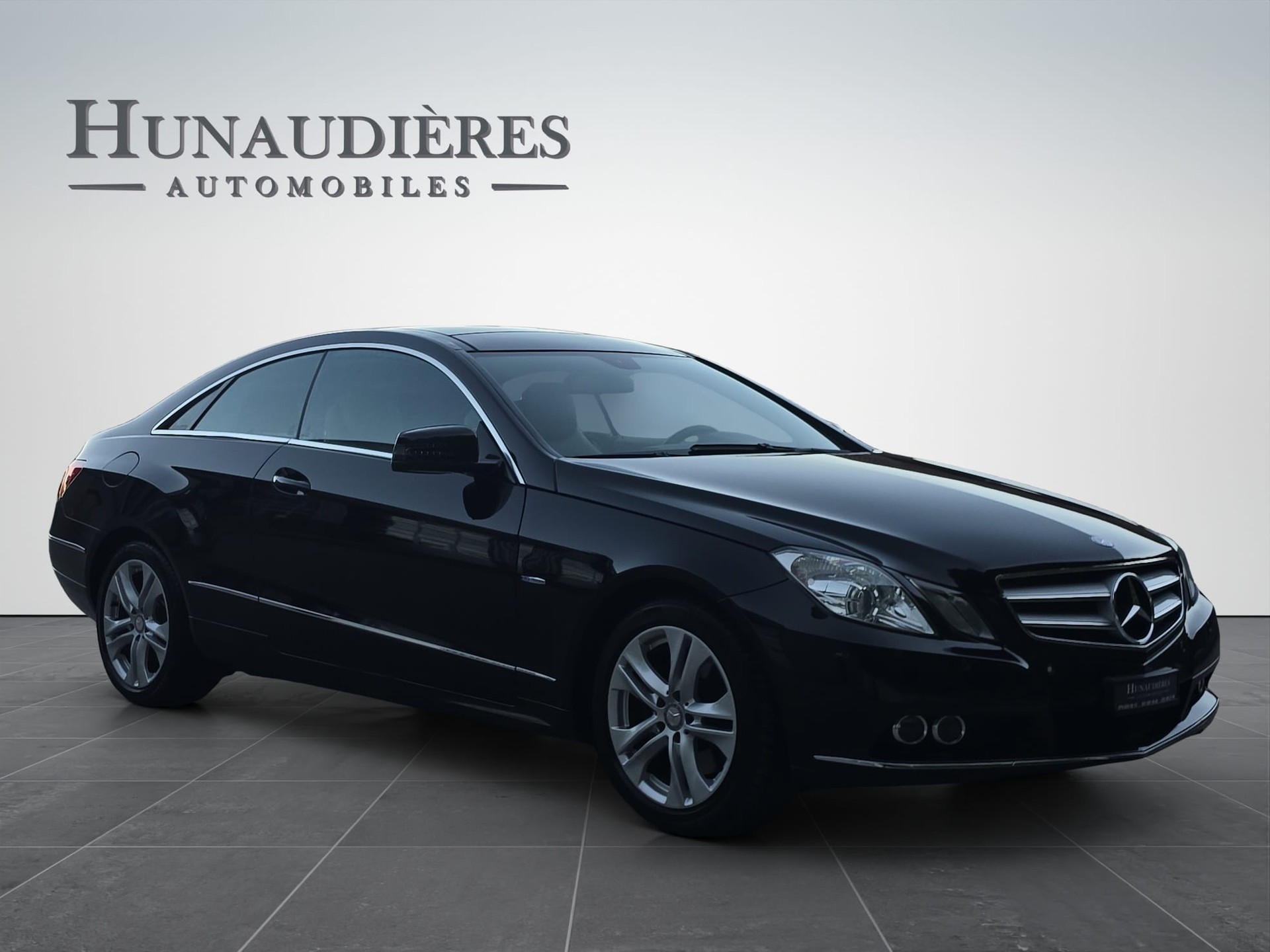 MERCEDES-BENZ E 350 CGI BlueEfficiency 7G-Tronic-image-1