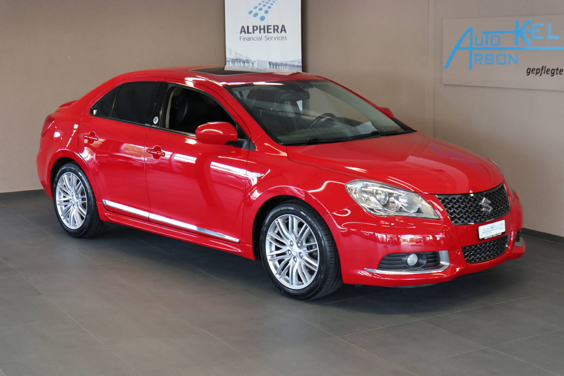 SUZUKI Kizashi 2.4 VVT Sport Indigo CVT 4x4-image-1