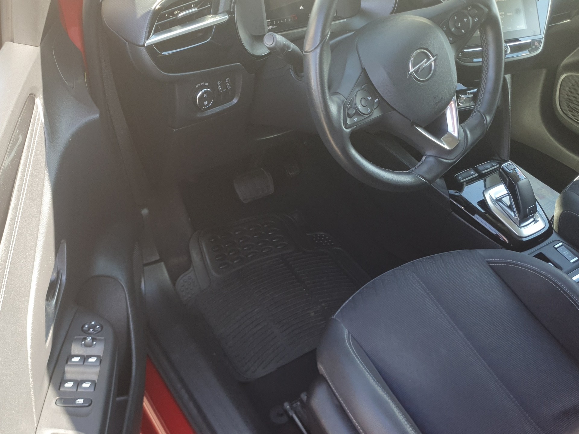 OPEL Corsa 1.2 TP Elegance-image-9