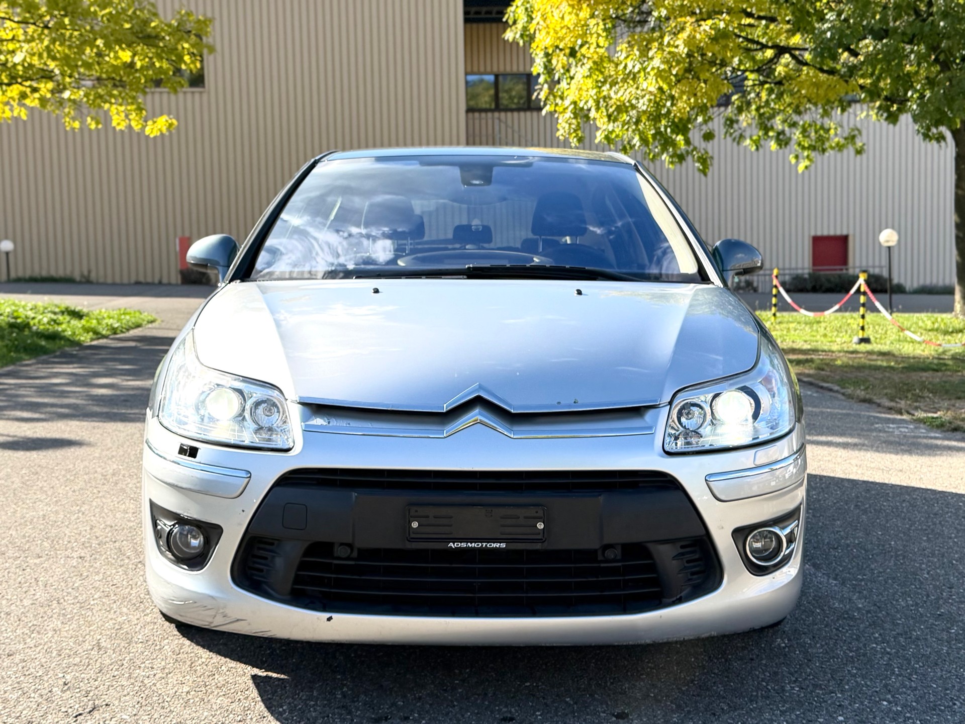 CITROEN C4 Berline 2.0i 16V VTR Automatic-image-1