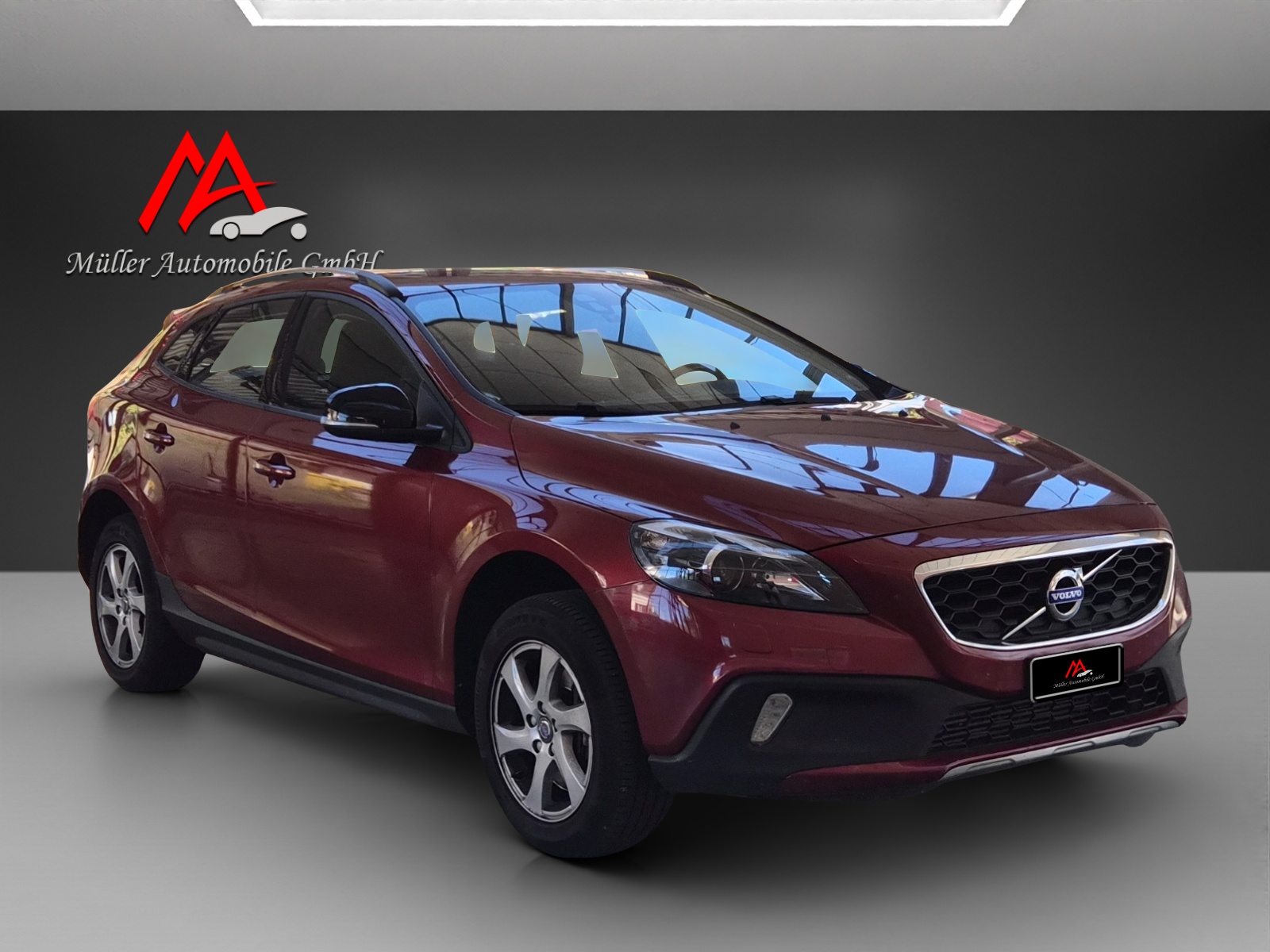 VOLVO V40 Cross Country T4 2.0 AWD Kinetic Geartronic-image-1