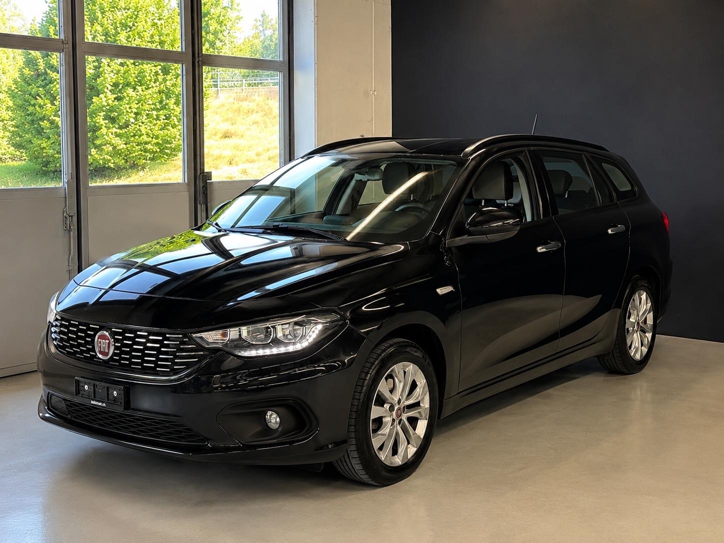 FIAT Tipo 1.6MJ Station Wagon Lounge DCT-image-4