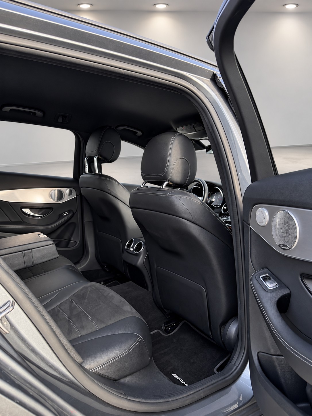 MERCEDES-BENZ C 220 d AMG Line 4Matic 9G-Tronic-image-15