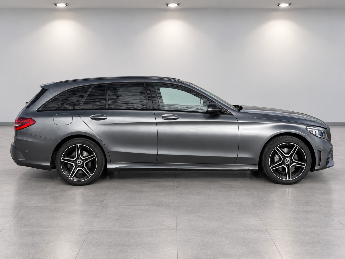 MERCEDES-BENZ C 220 d AMG Line 4Matic 9G-Tronic-image-7
