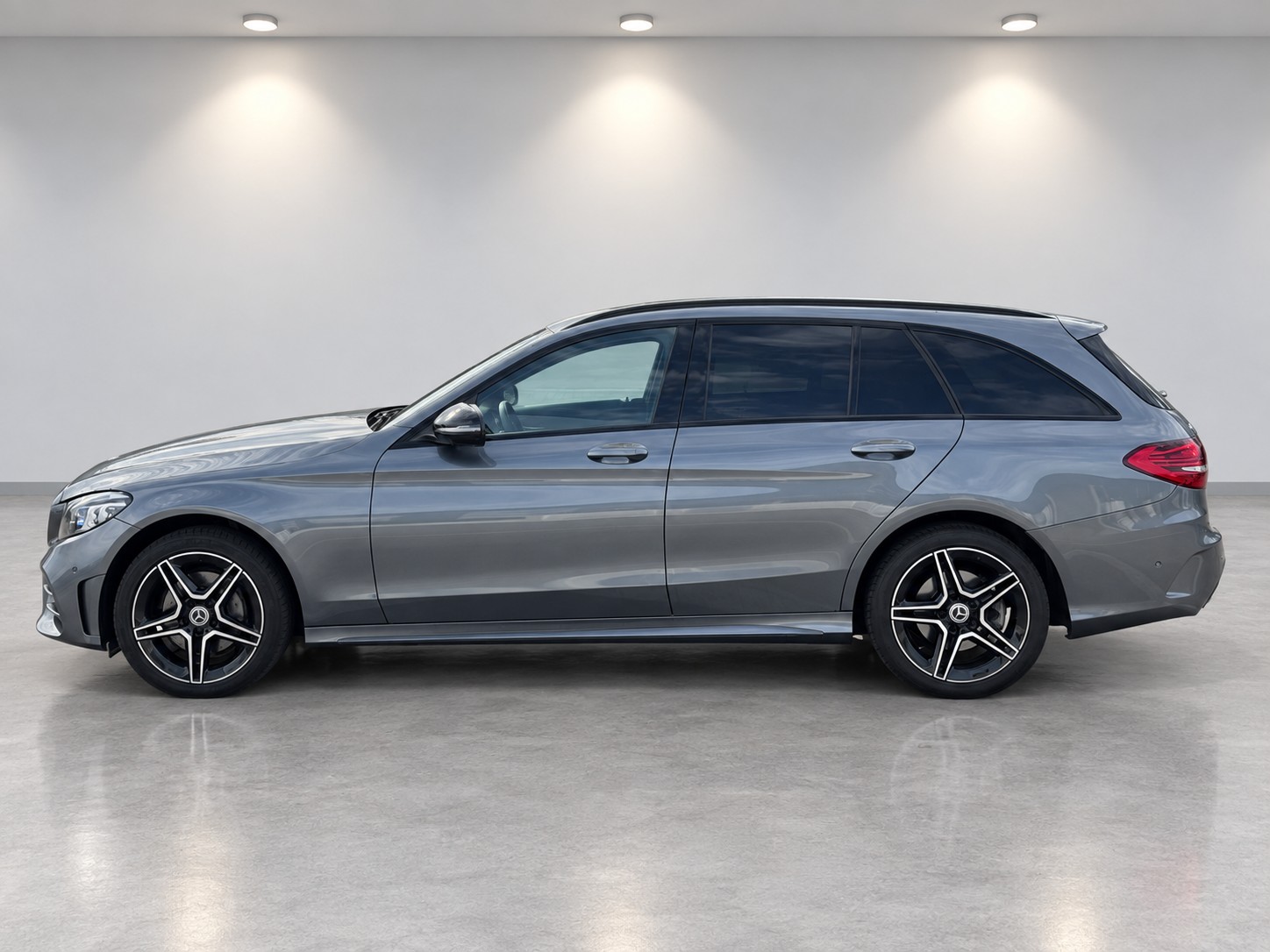 MERCEDES-BENZ C 220 d AMG Line 4Matic 9G-Tronic-image-3
