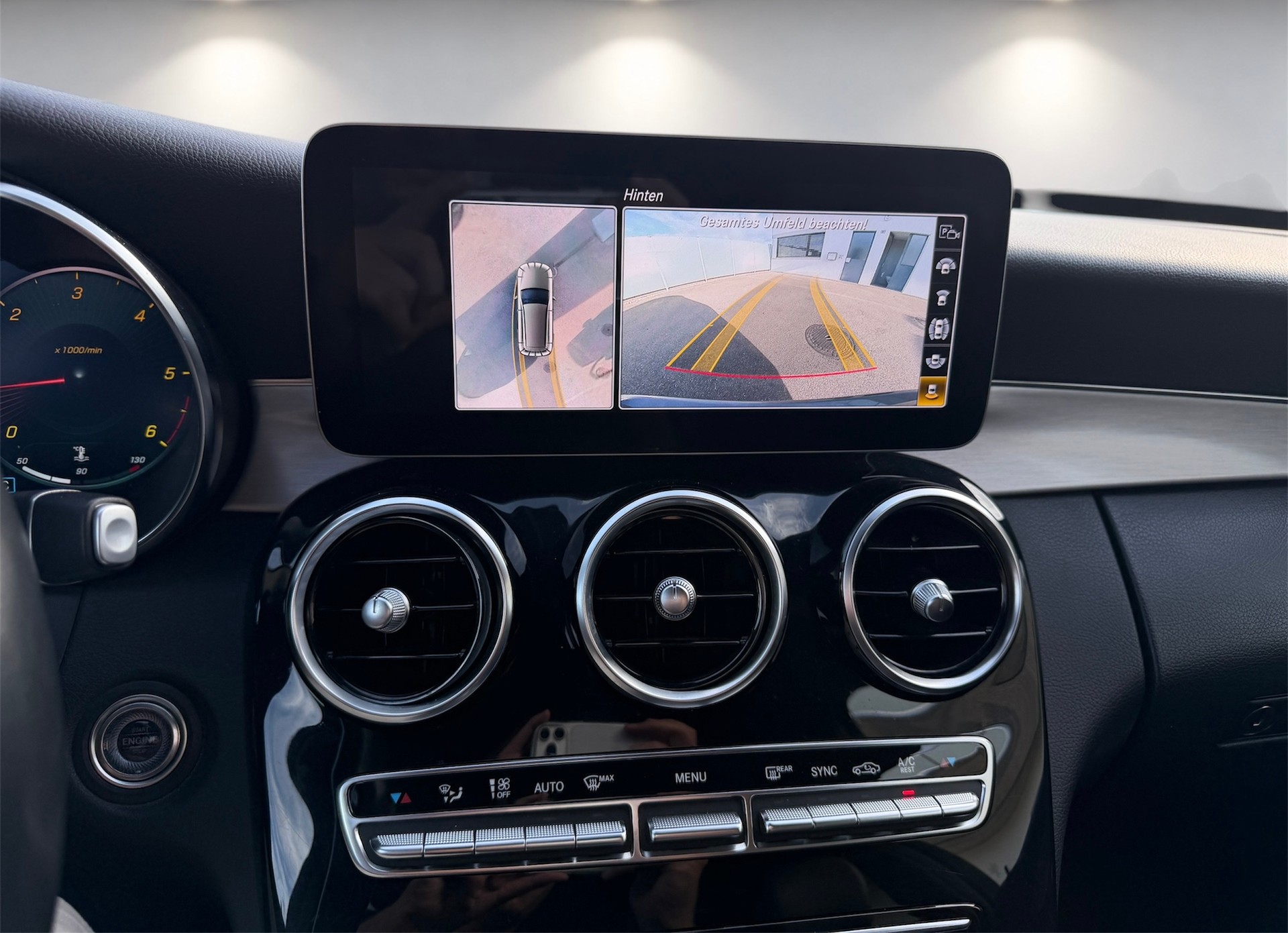 MERCEDES-BENZ C 220 d AMG Line 4Matic 9G-Tronic-image-10