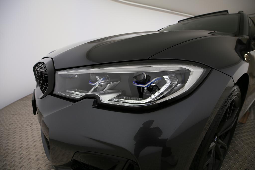 BMW M340i xDrive Touring-image-16