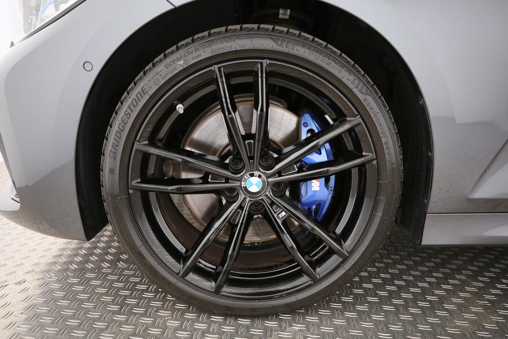 BMW M340i xDrive Touring-image-19