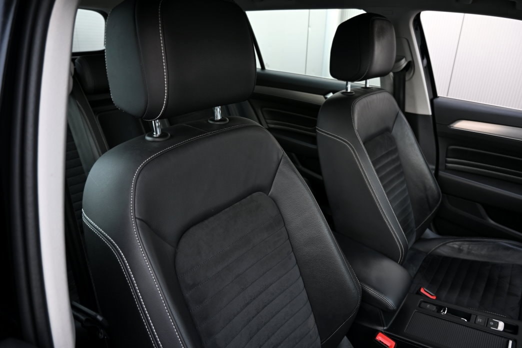VW Passat 2.0 TDI BMT Elegance DSG-image-5