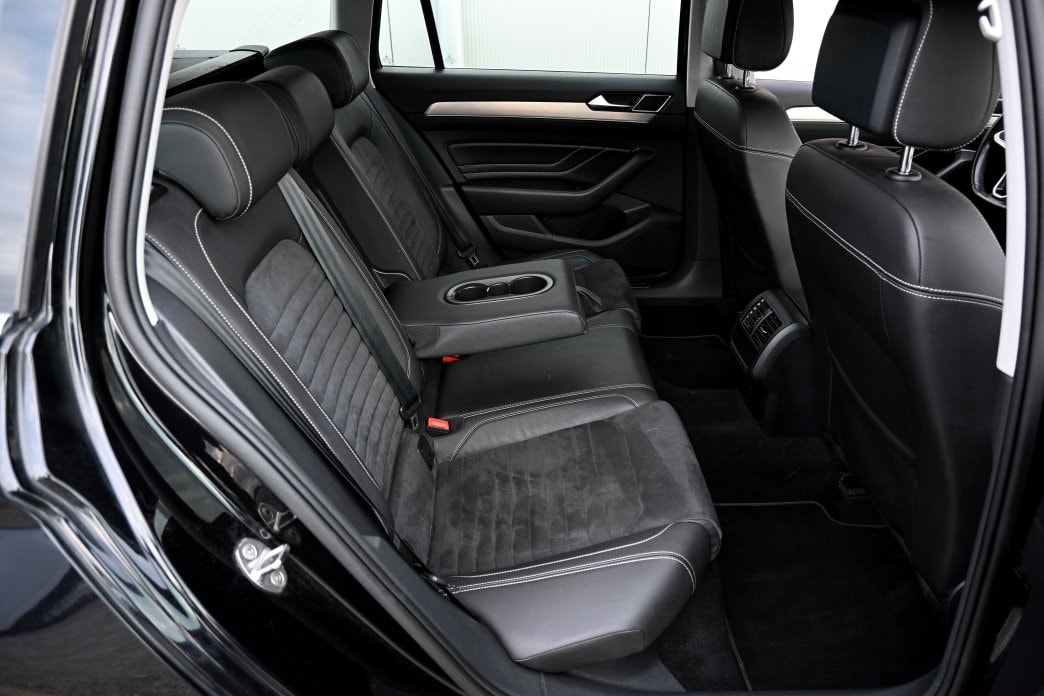 VW Passat 2.0 TDI BMT Elegance DSG-image-7