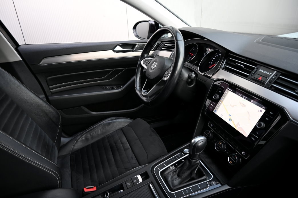 VW Passat 2.0 TDI BMT Elegance DSG-image-6