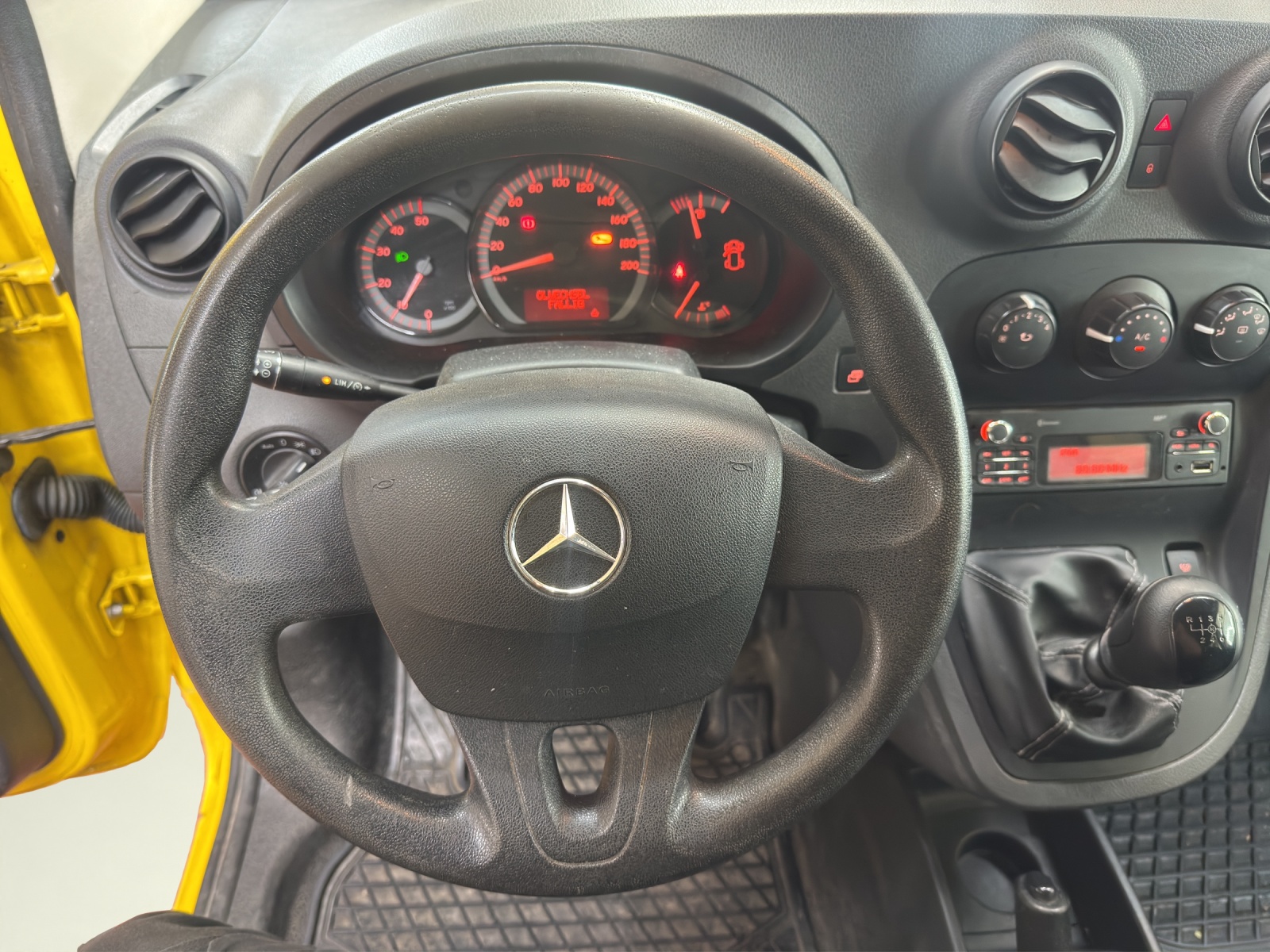 MERCEDES-BENZ Citan 111 CDI EL Mixto Euro 6-image-8