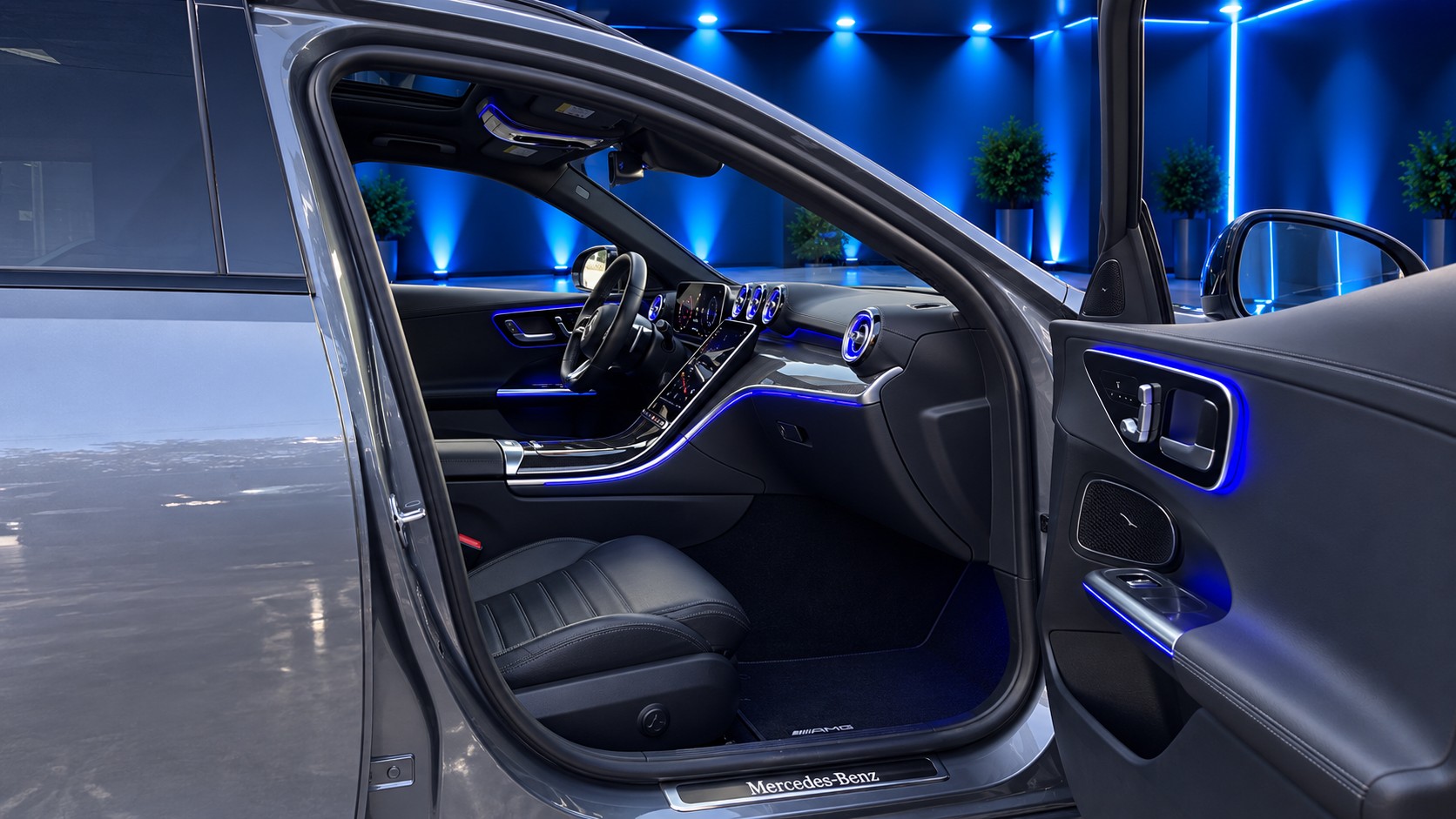 MERCEDES-BENZ C 220 d T 4Matic AMG Line-image-11