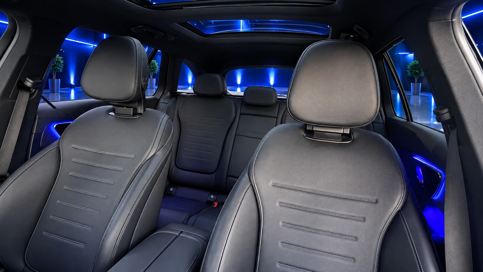 MERCEDES-BENZ C 220 d T 4Matic AMG Line-image-14