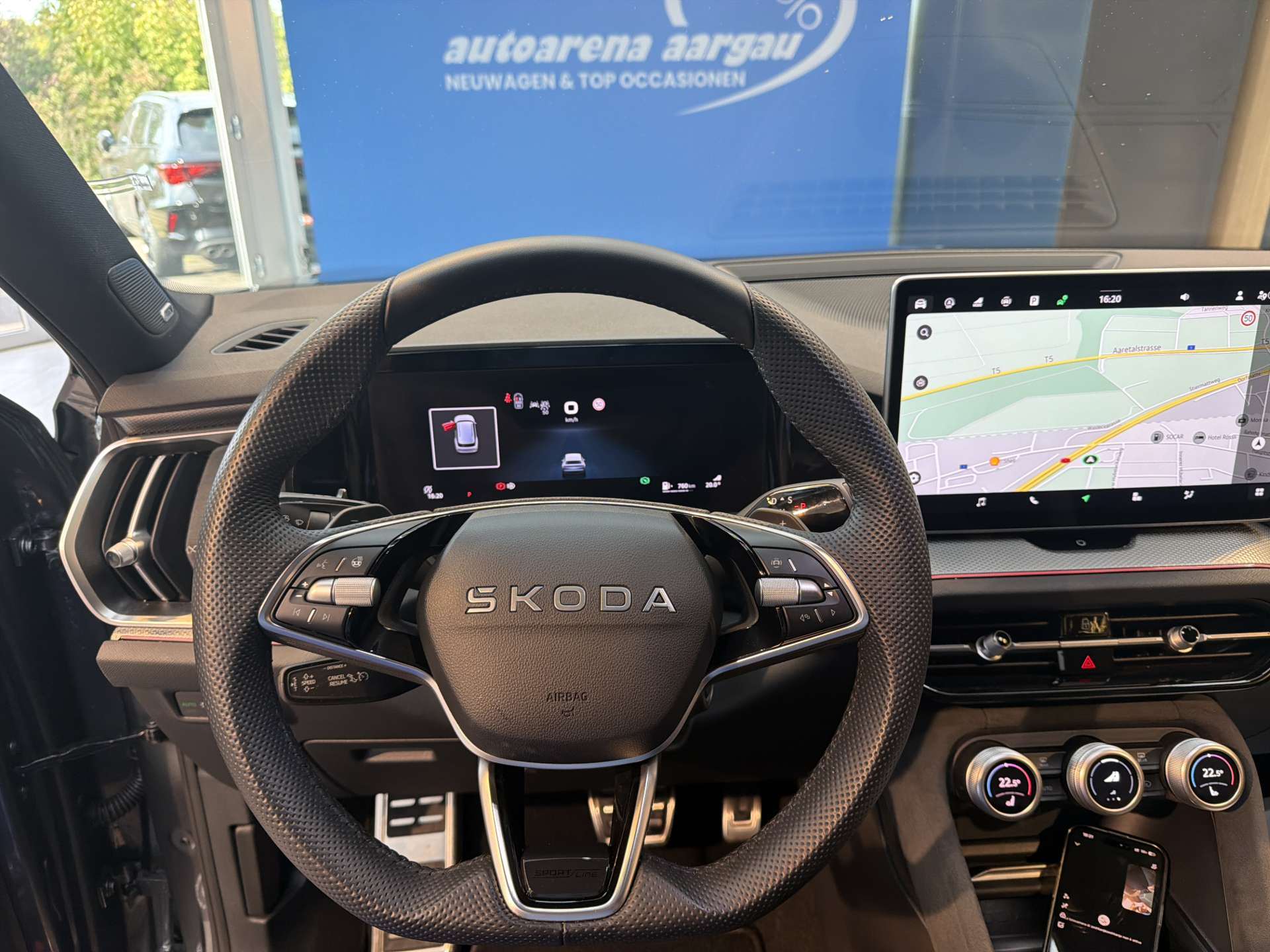 SKODA Kodiaq 2.0 TDI Sportline 7-Plätzer DSG-Automat-image-15