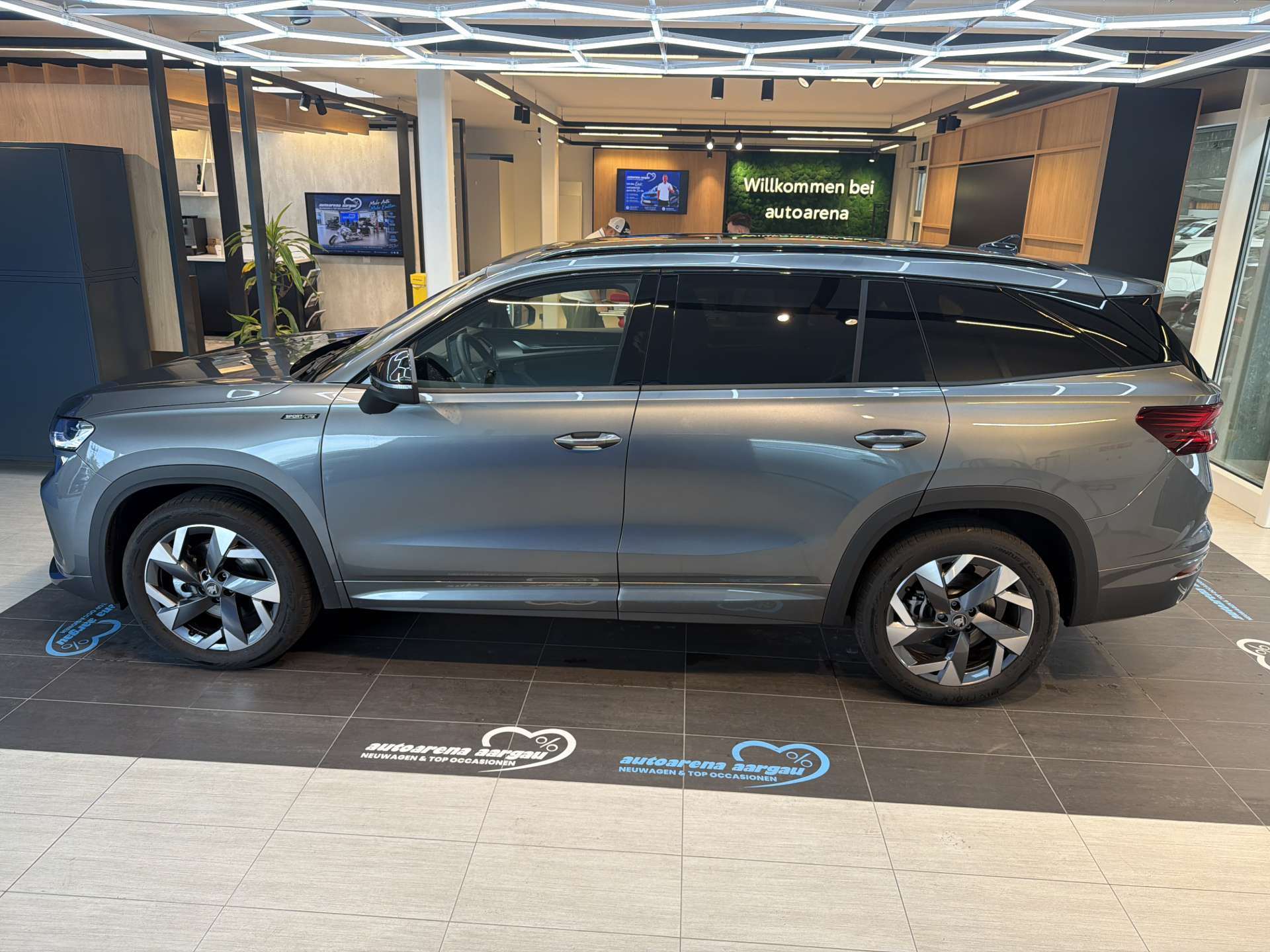 SKODA Kodiaq 2.0 TDI Sportline 7-Plätzer DSG-Automat-image-13