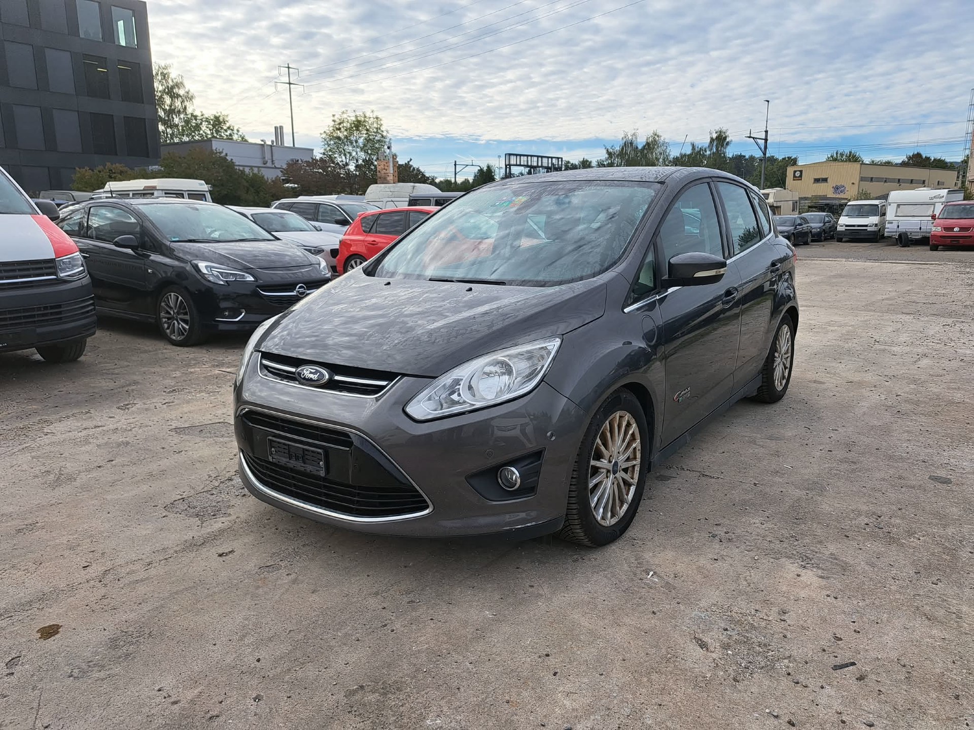 FORD C-Max 2.0 PHEV Energi CVT-image-2