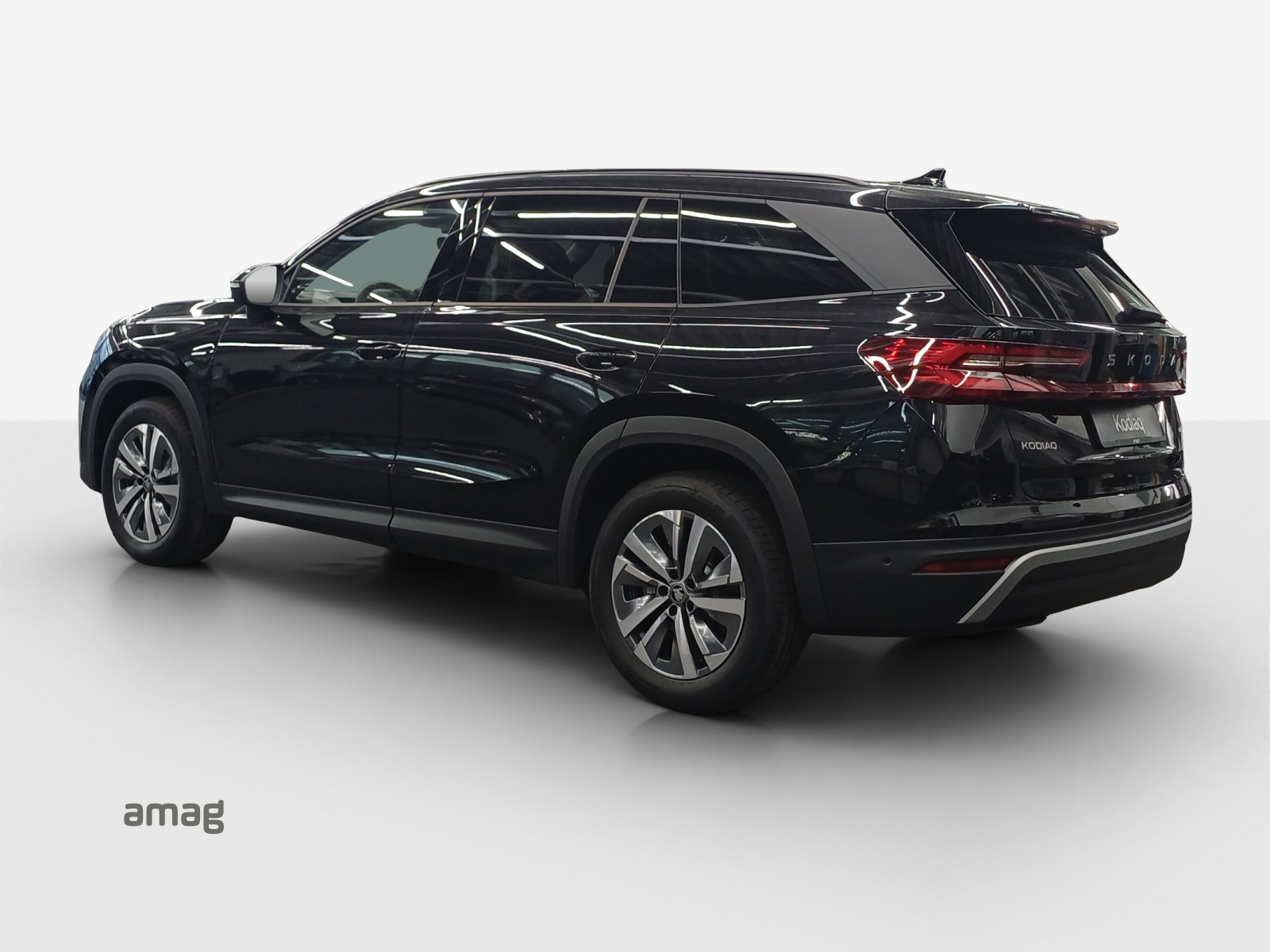 SKODA Kodiaq 2.0 TSI Selection 4x4-image-2